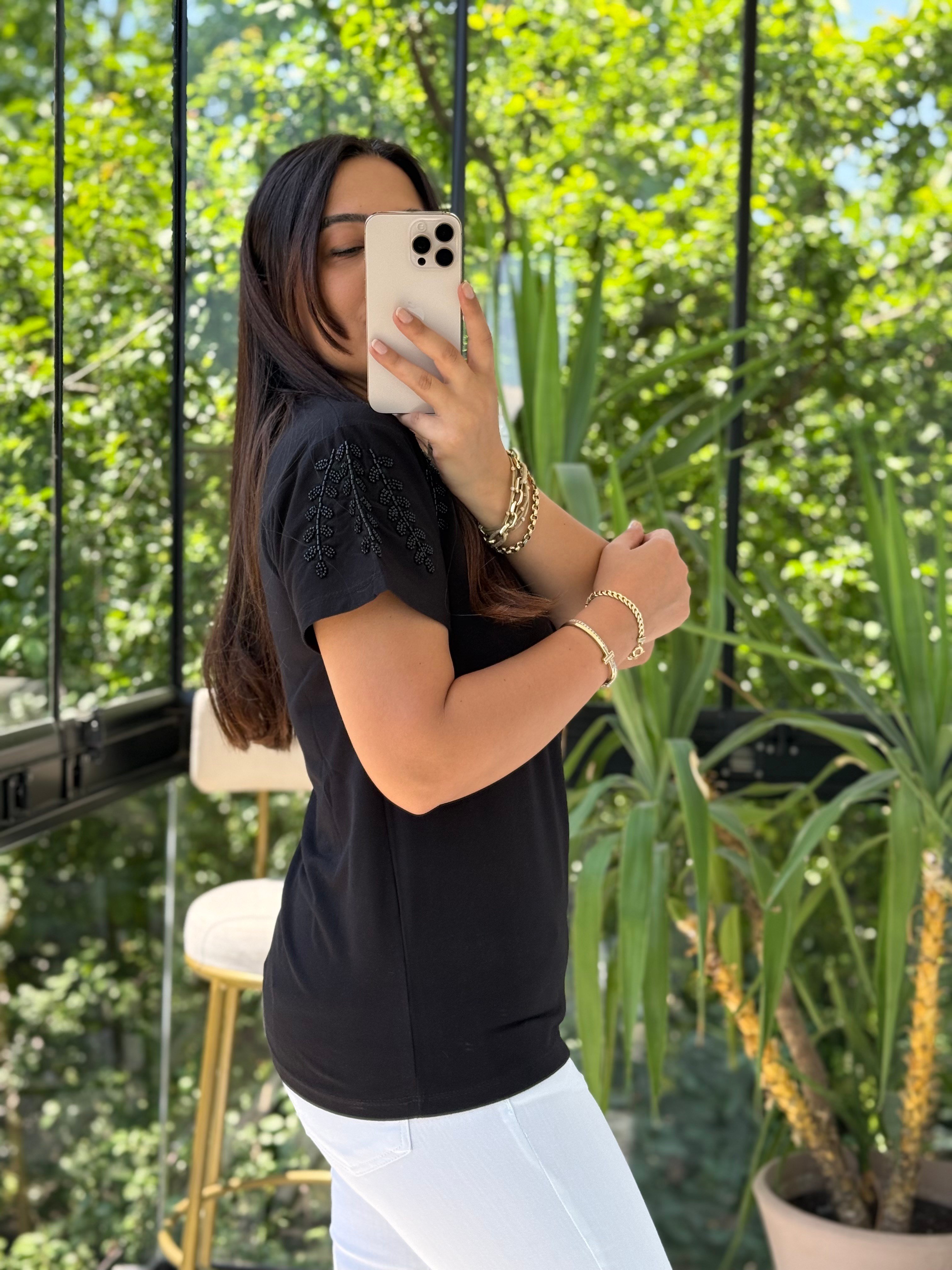 Flora Boncuk Detaylı Tişört Siyah