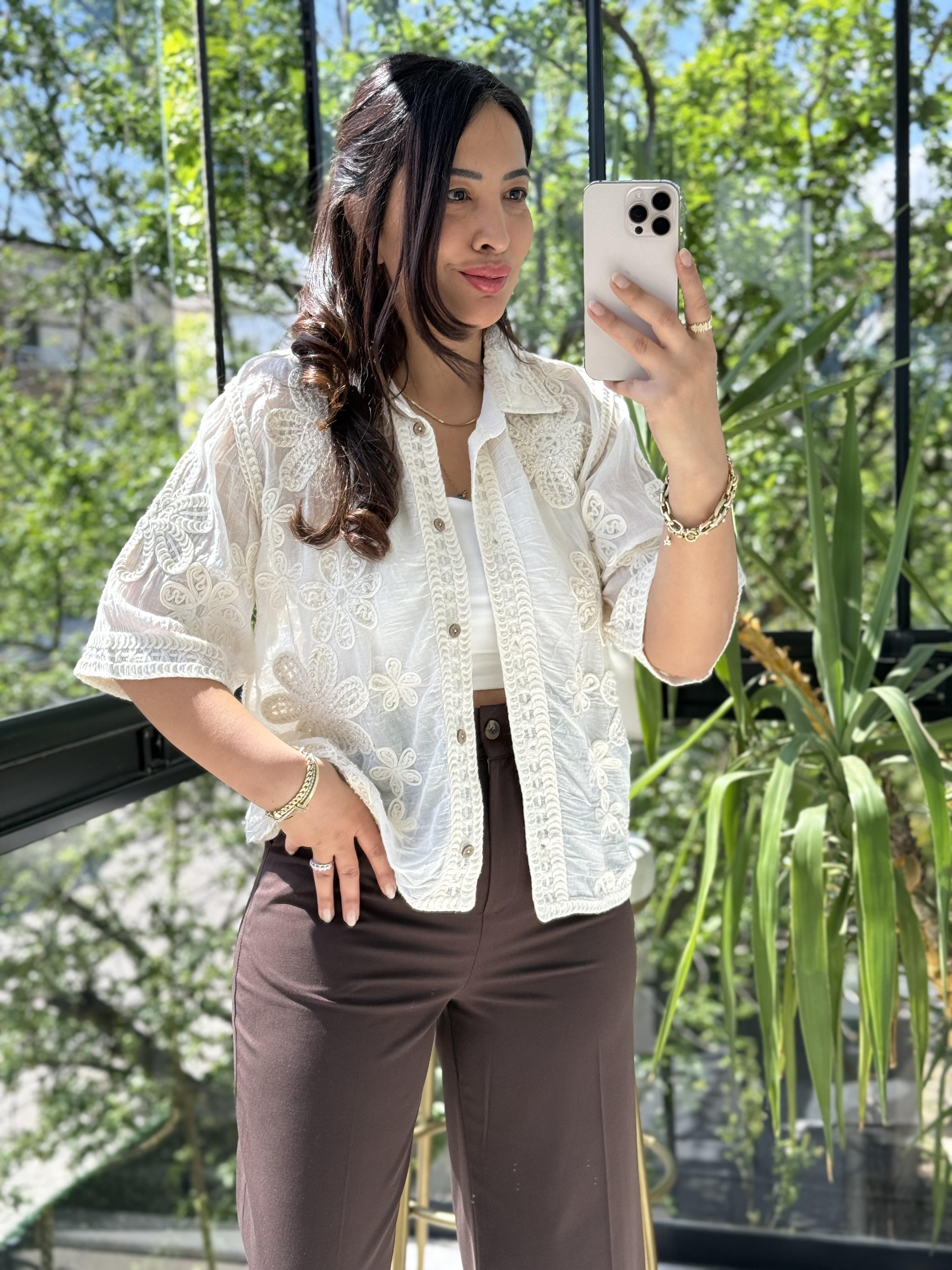 Boncuk İşlemeli Kısa Kol Naturel Gömlek Bej