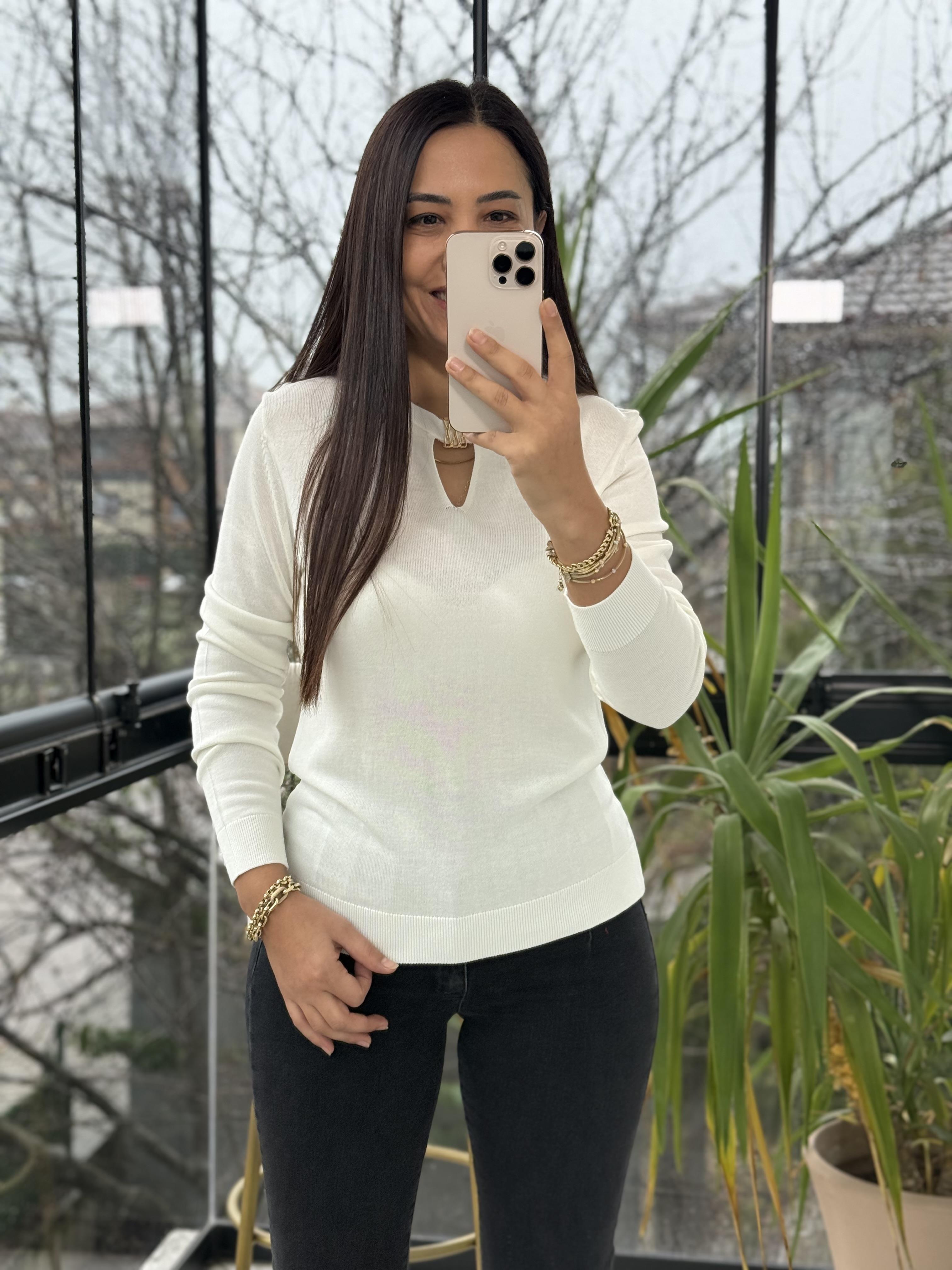 Pencere Detay Gold Tokalı Merserize Ekru