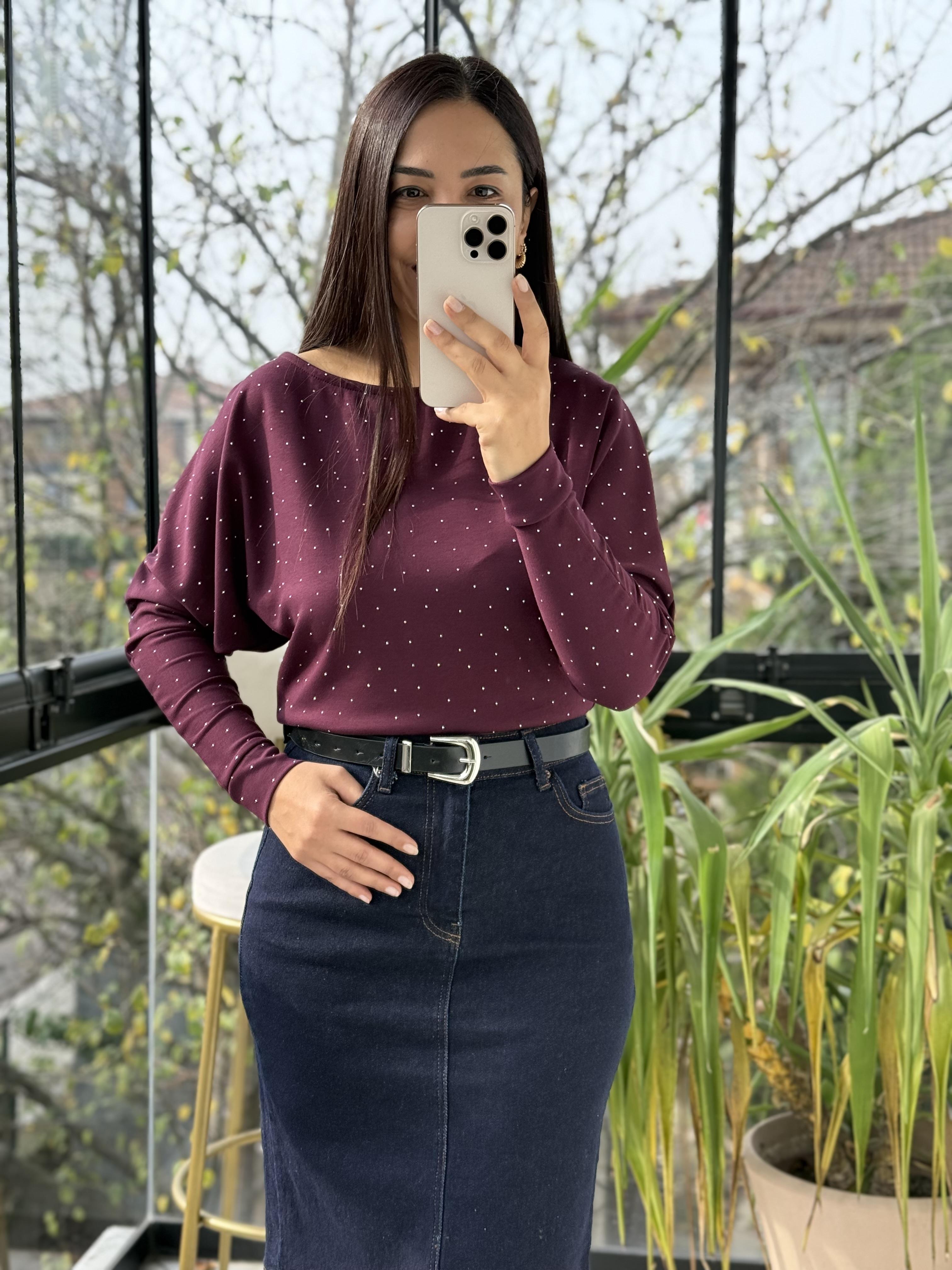 Full Taşlı Kayık Yaka Bluz Mürdüm