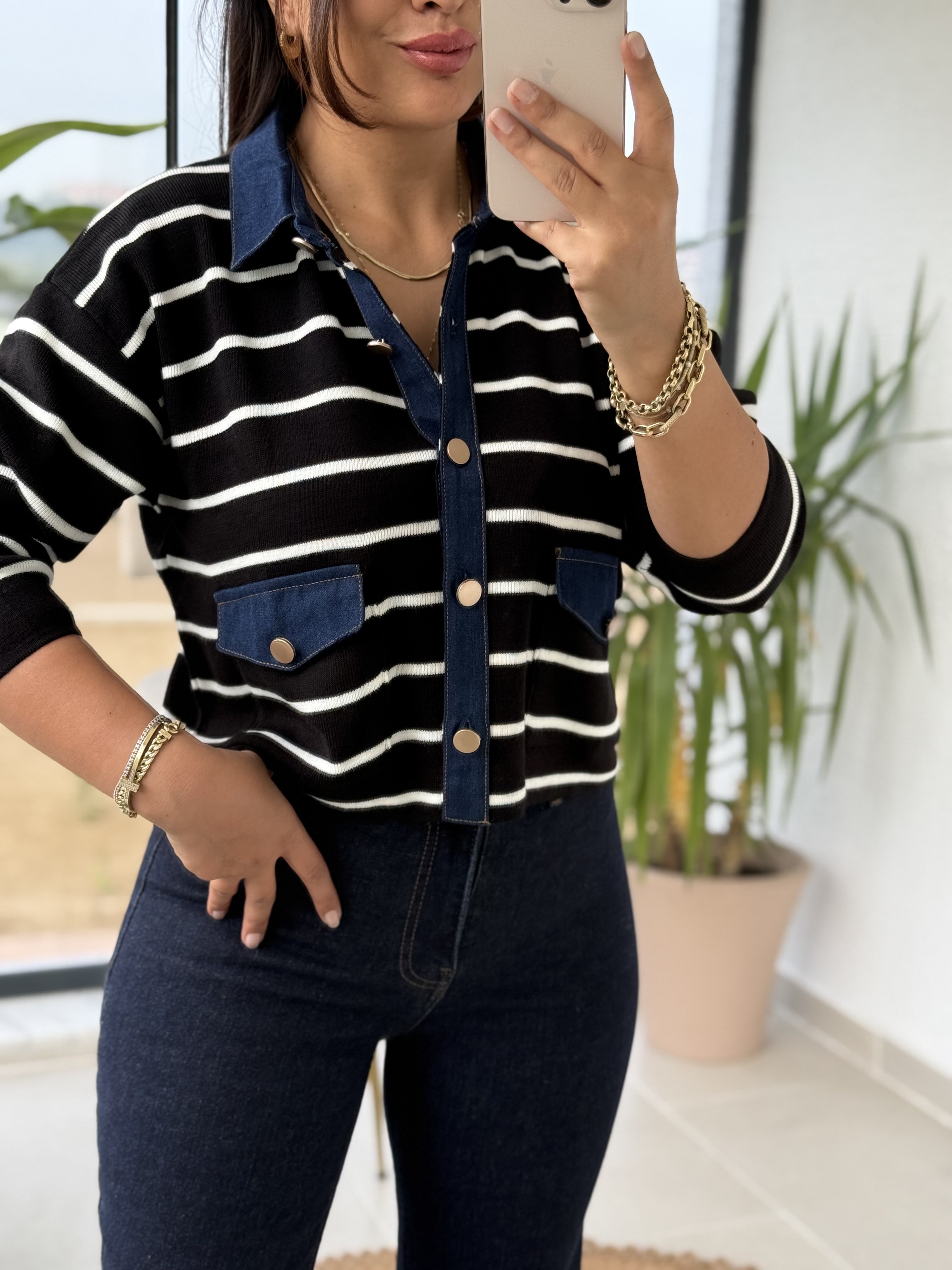 Denim Yaka Ve Cep Detaylı Hırka Siyah