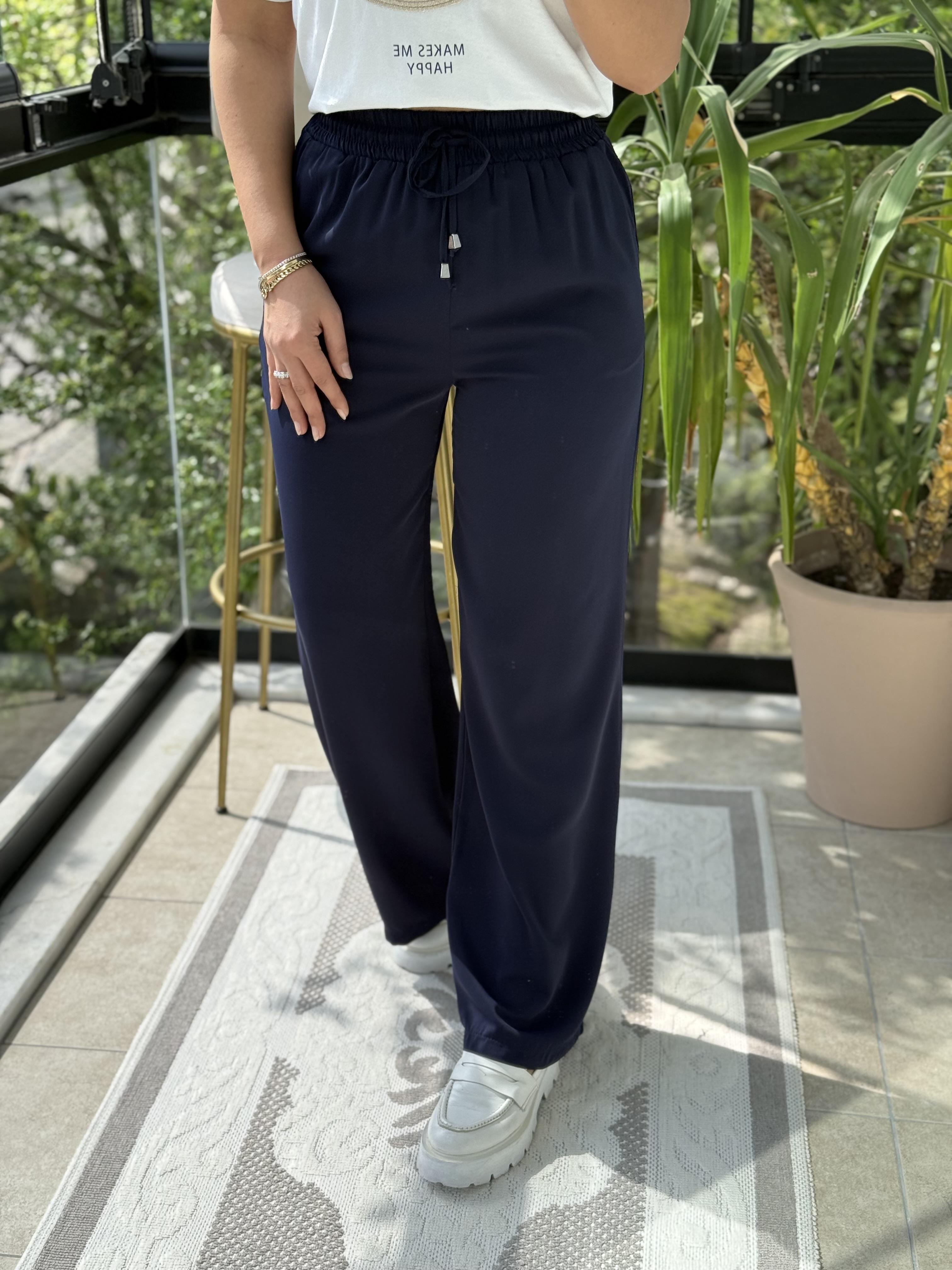 Bol Paça Dökümlü Pantolon Lacivert