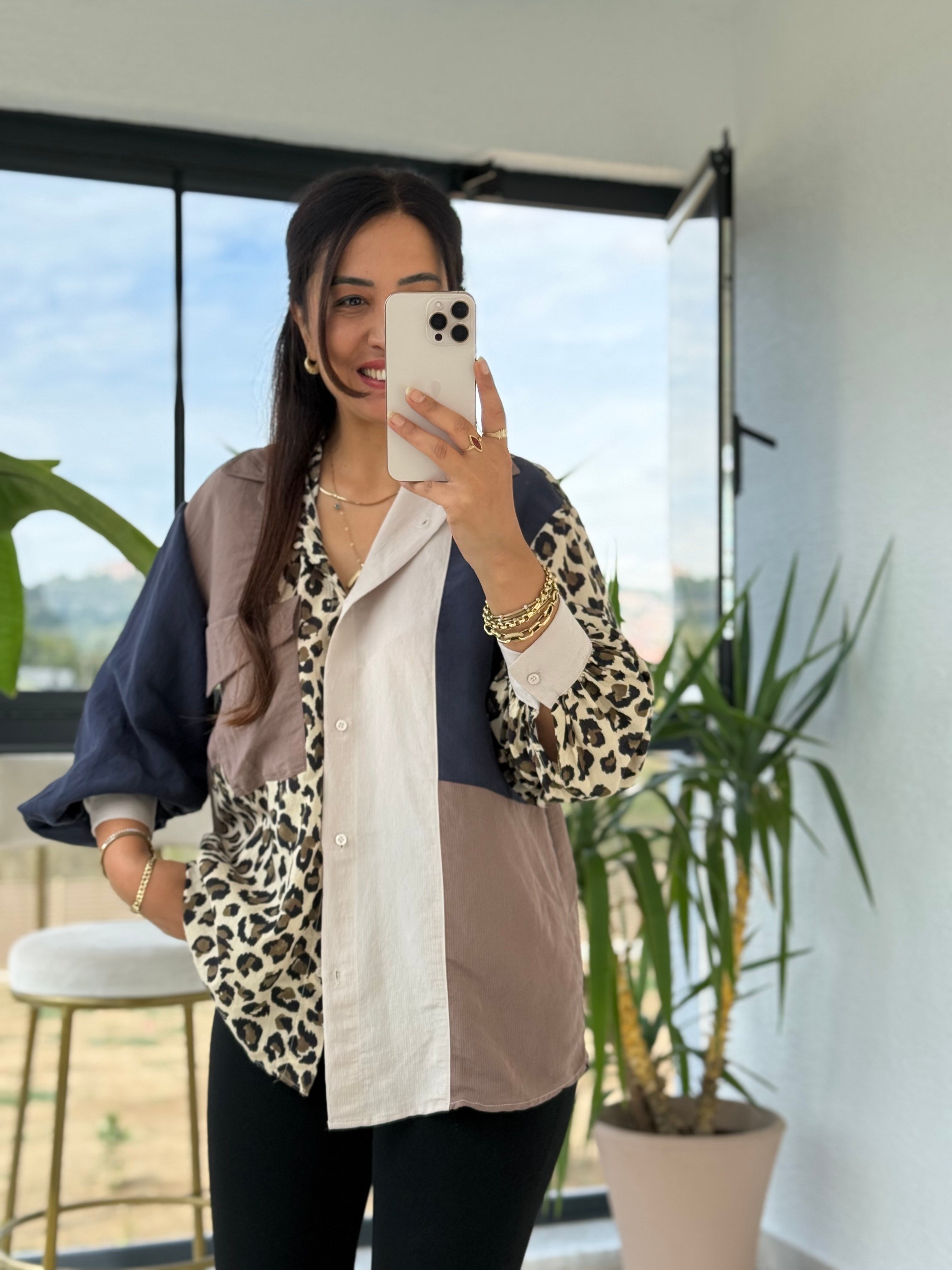 Parçalı Leopar Detaylı Gömlek Bej