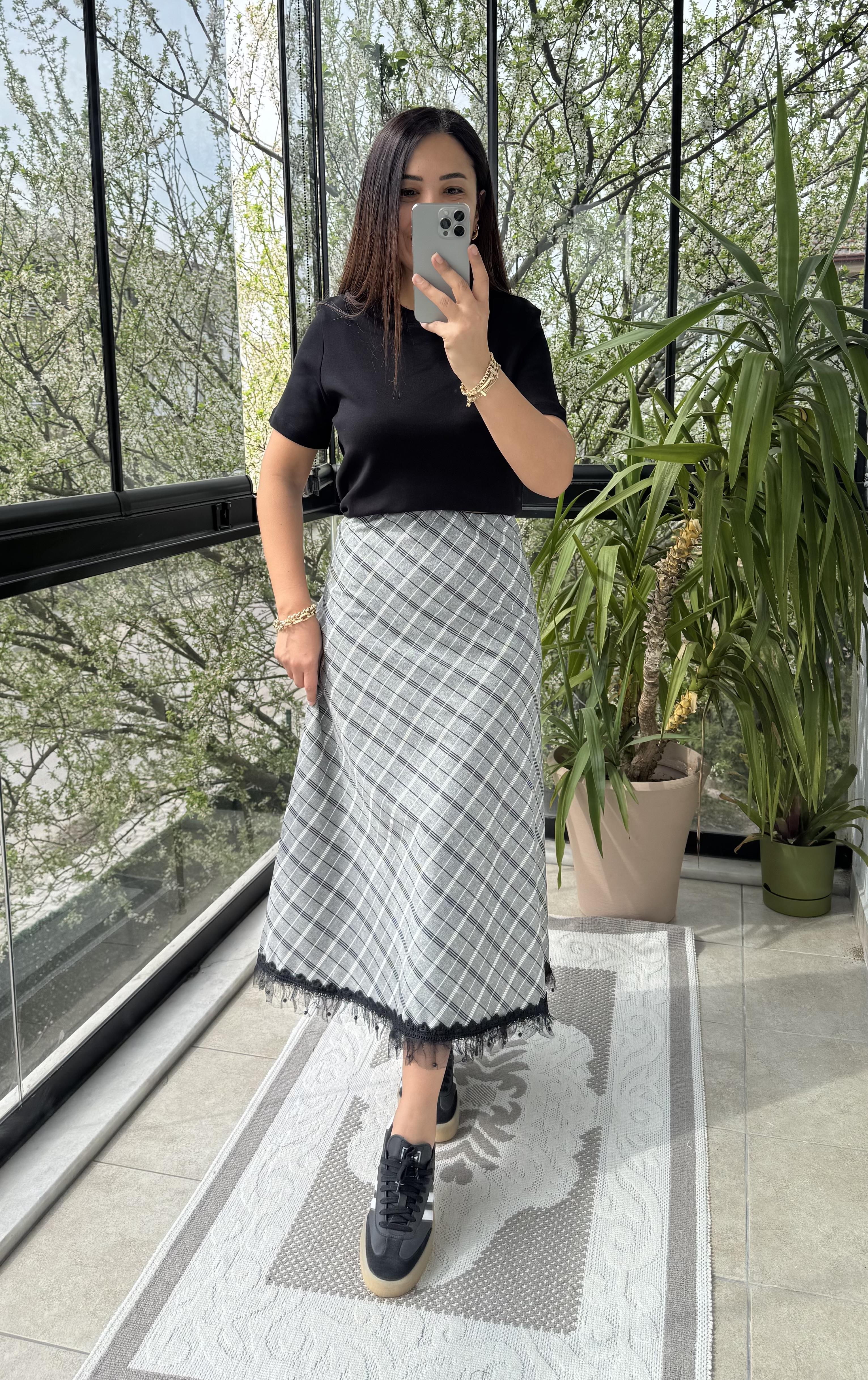 Ekose Altı Tüylü Etek Gri