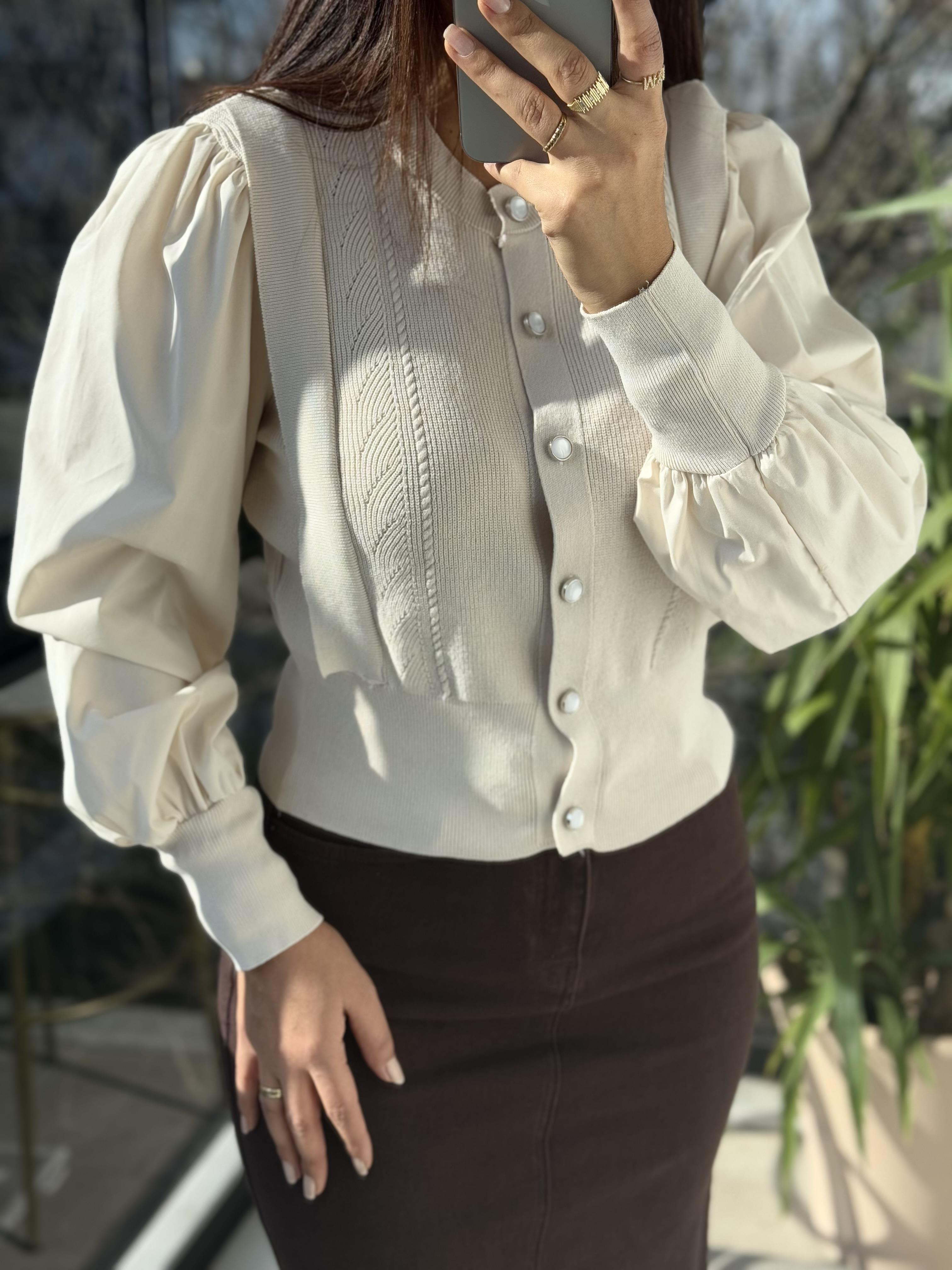 Triko Detaylı Bluz Bej