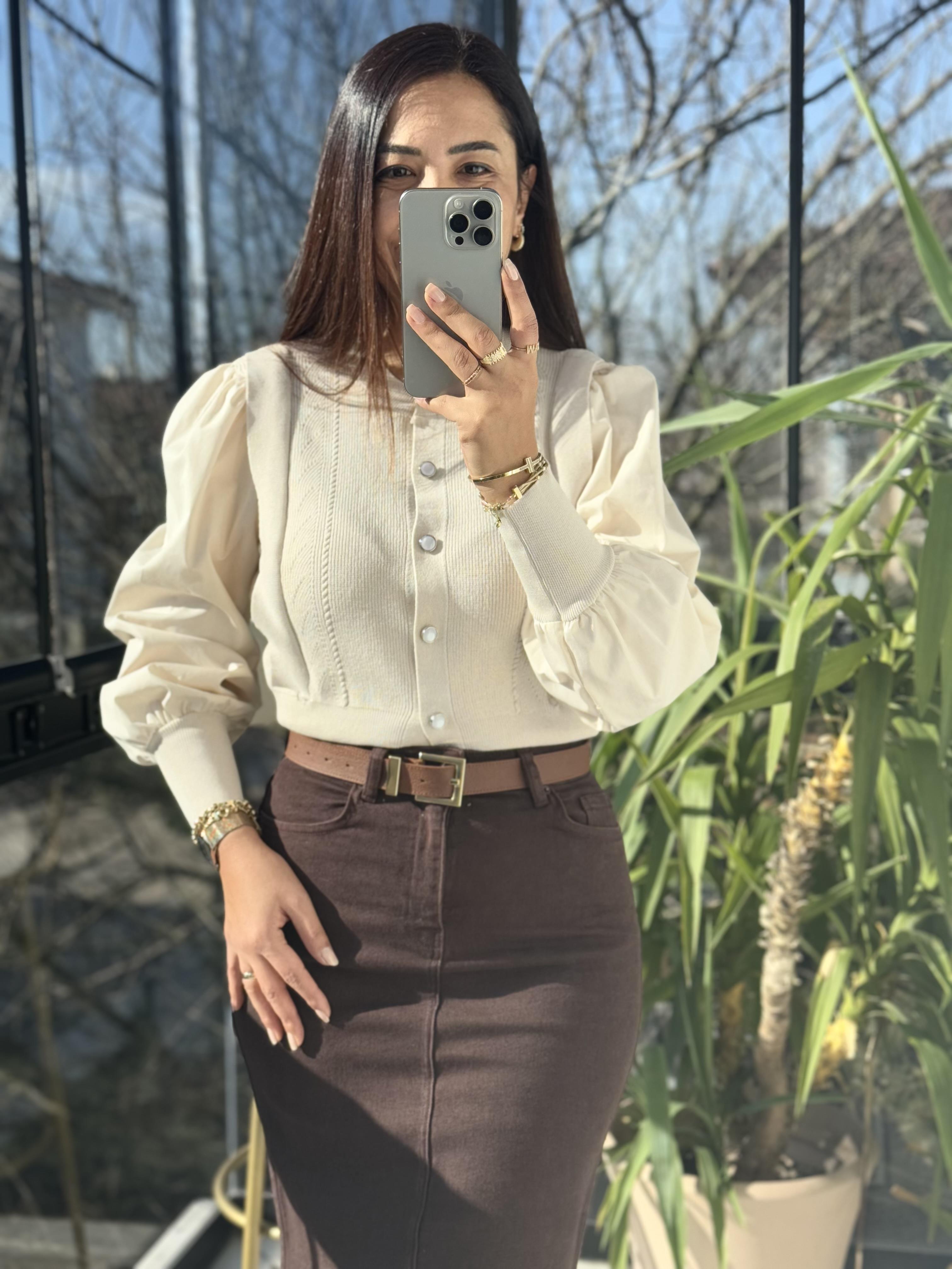 Triko Detaylı Bluz Bej