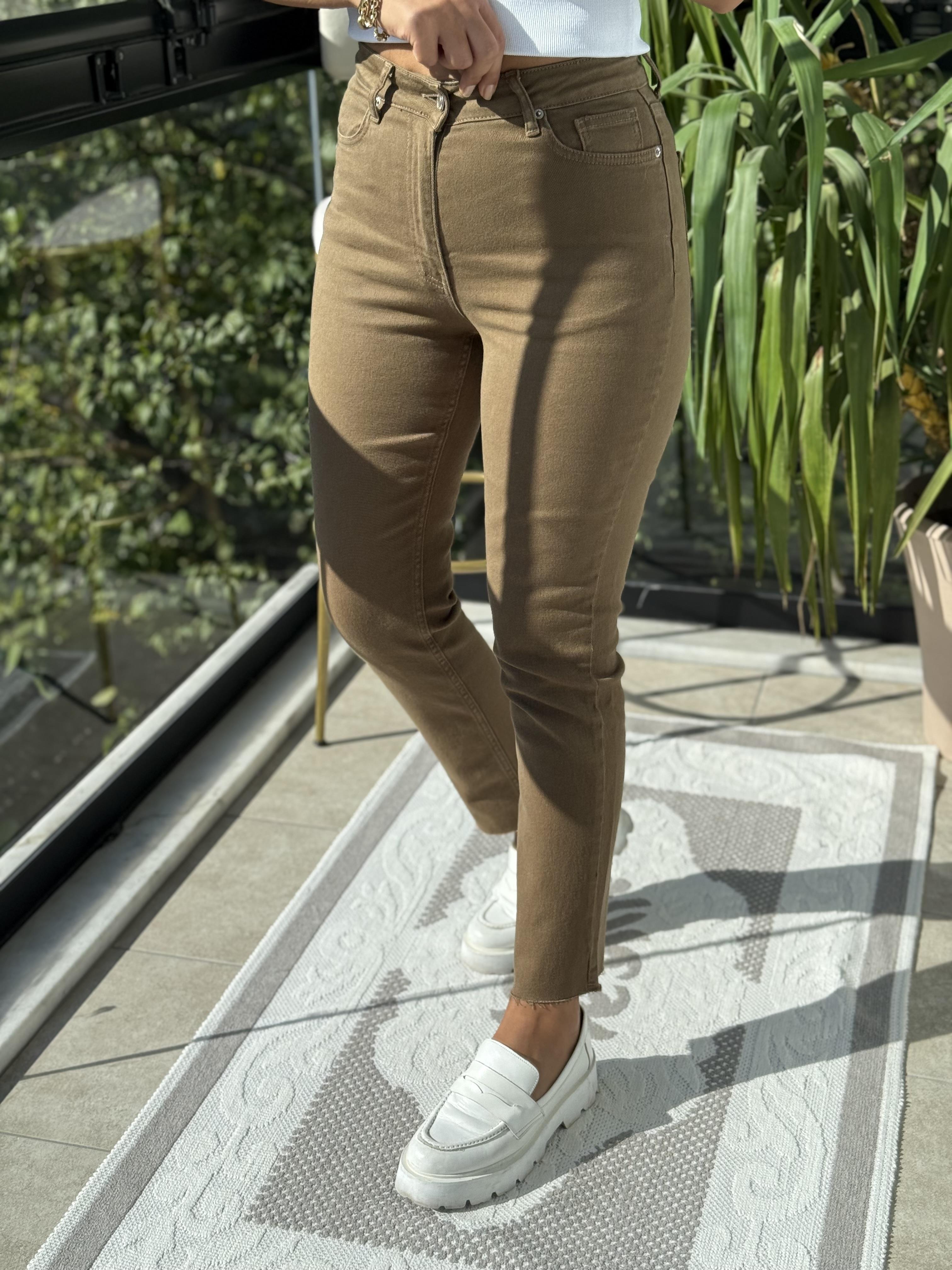 Premium Kalite Kesik Paça Jean Olive Yeşili