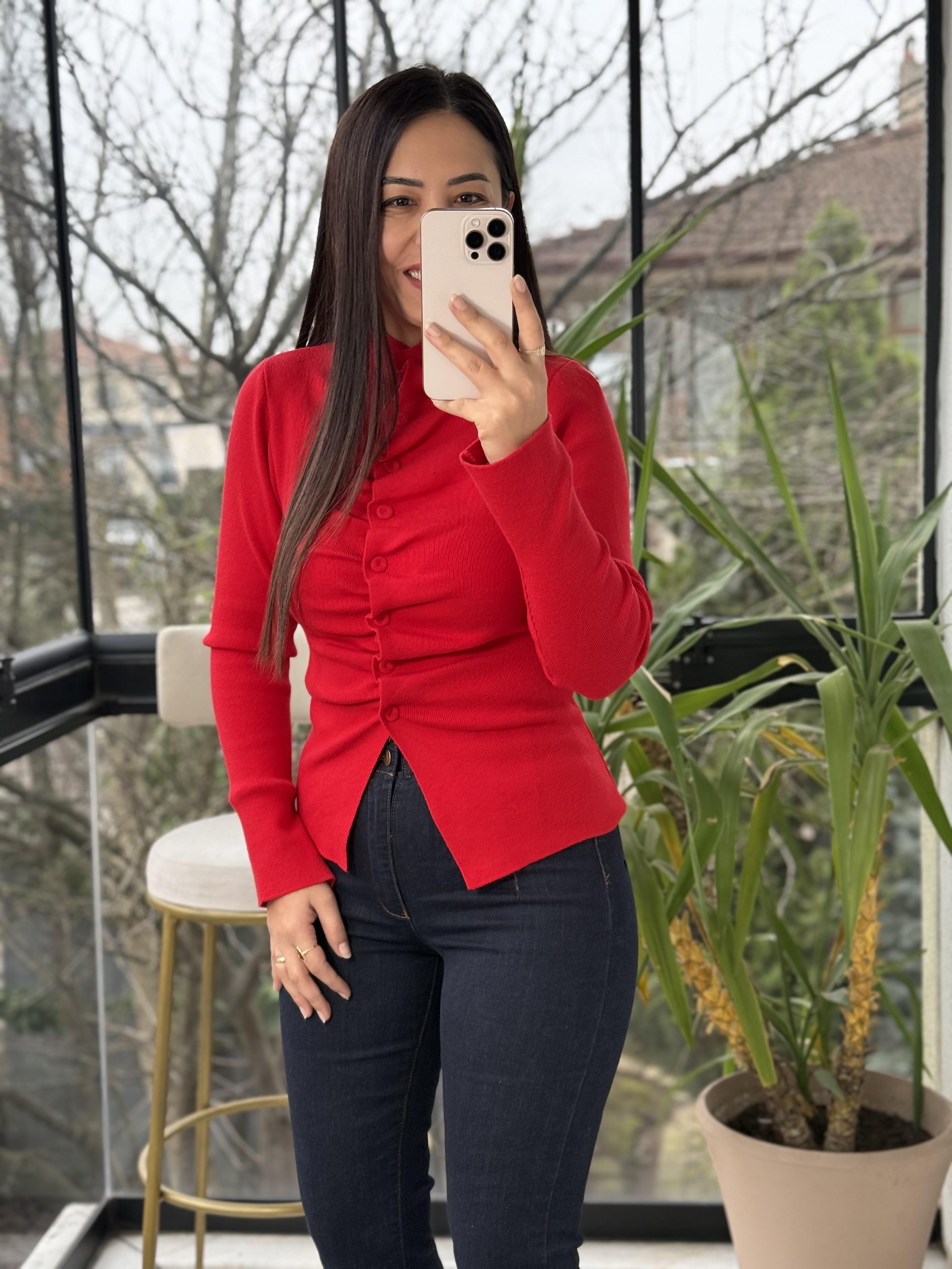 Önü Büzgülü Düğmeli Triko Hırka Kırmızı