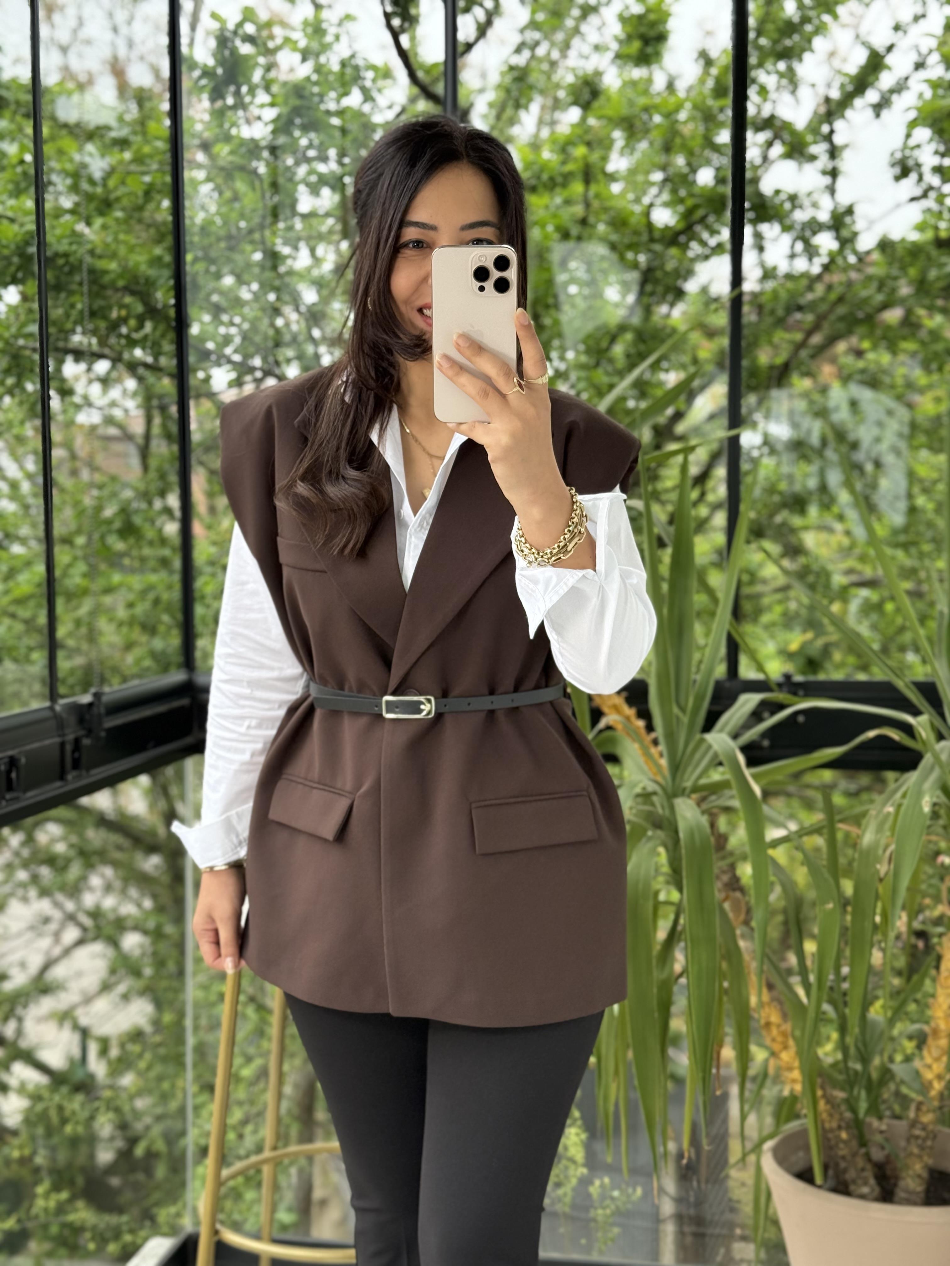 Vatkalı Kemerli Yelek Kahve