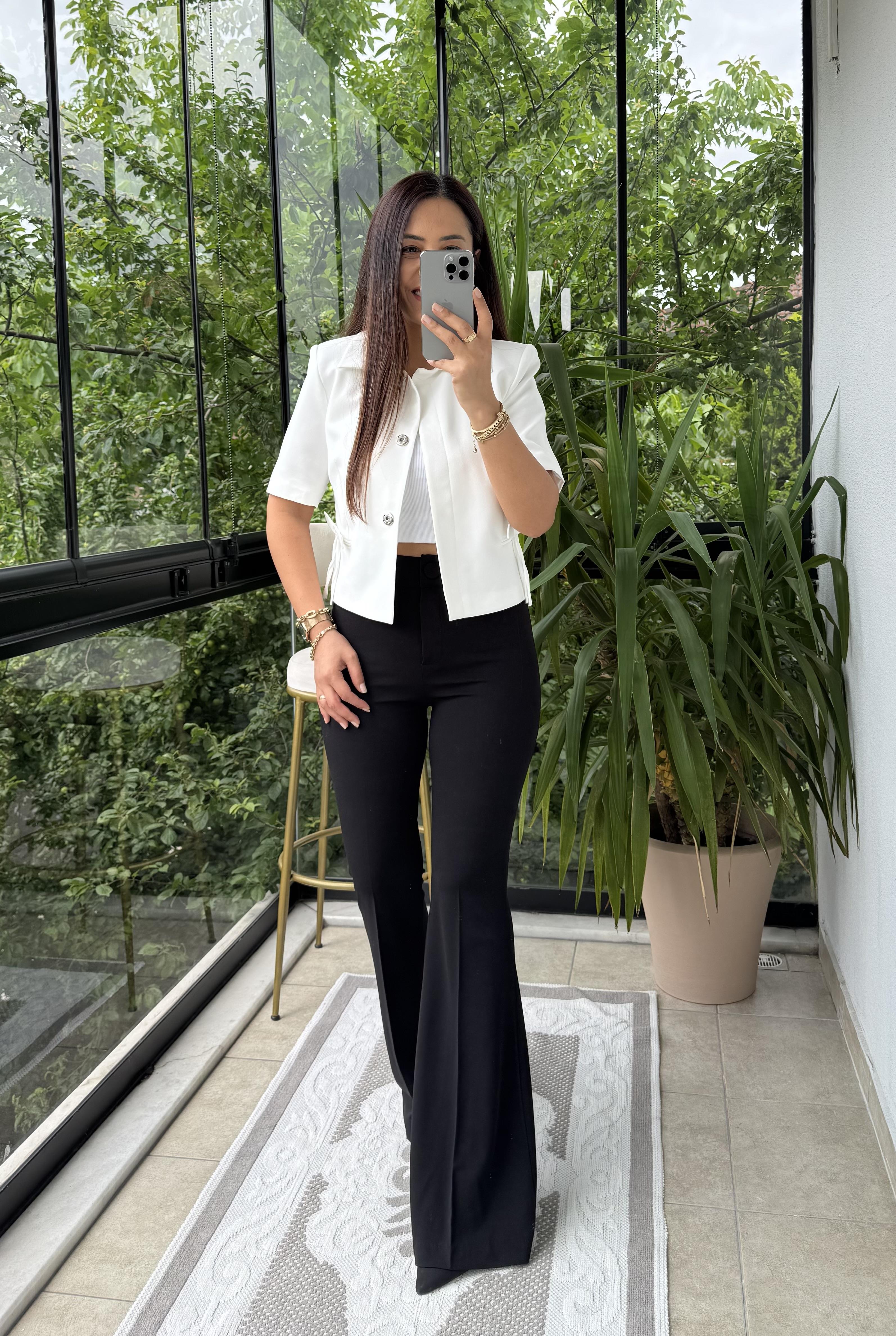 Fiyonk Detaylı Kısa Kol Blazer Beyaz