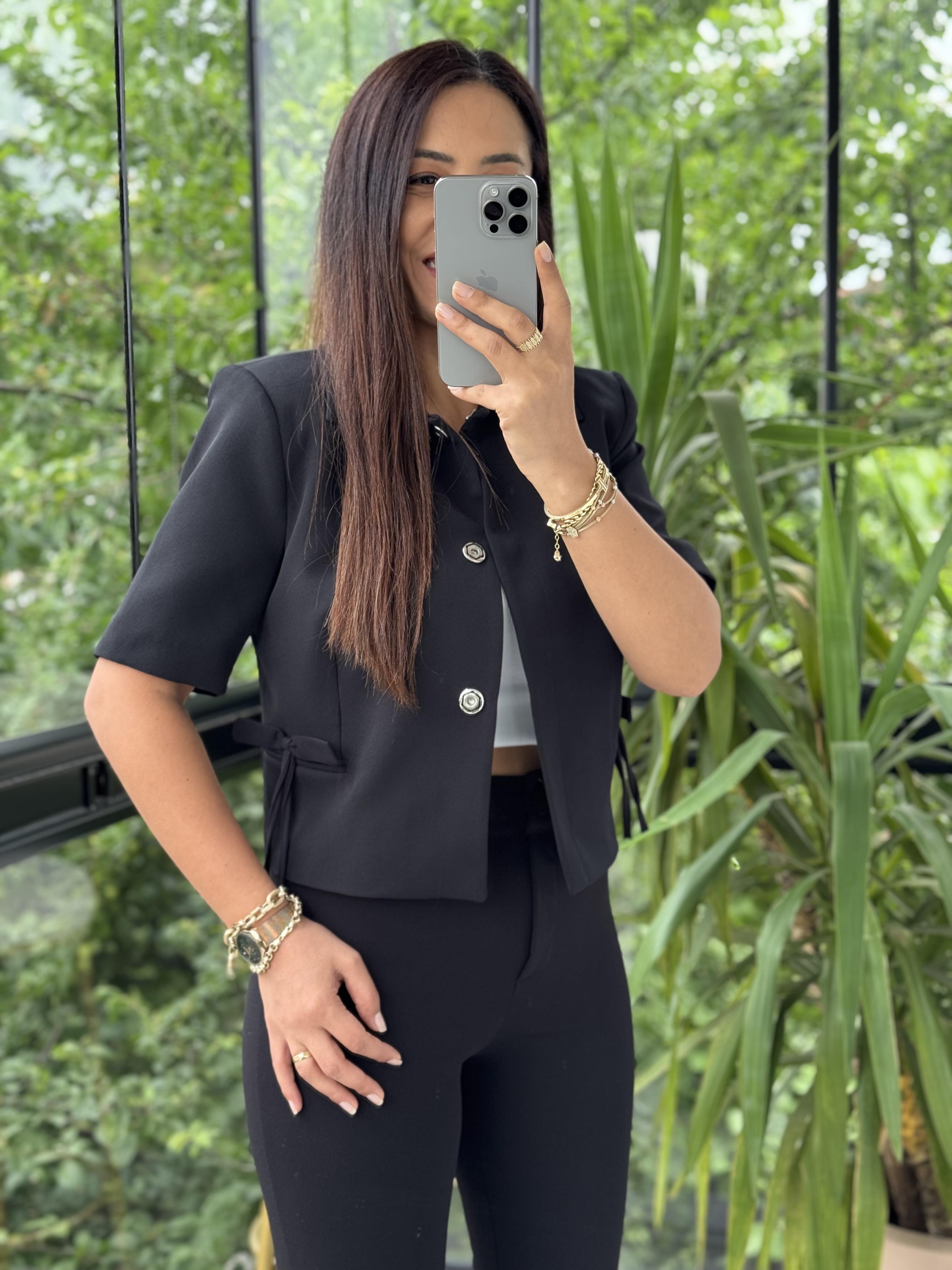 Fiyonk Detaylı Kısa Kol Blazer Siyah