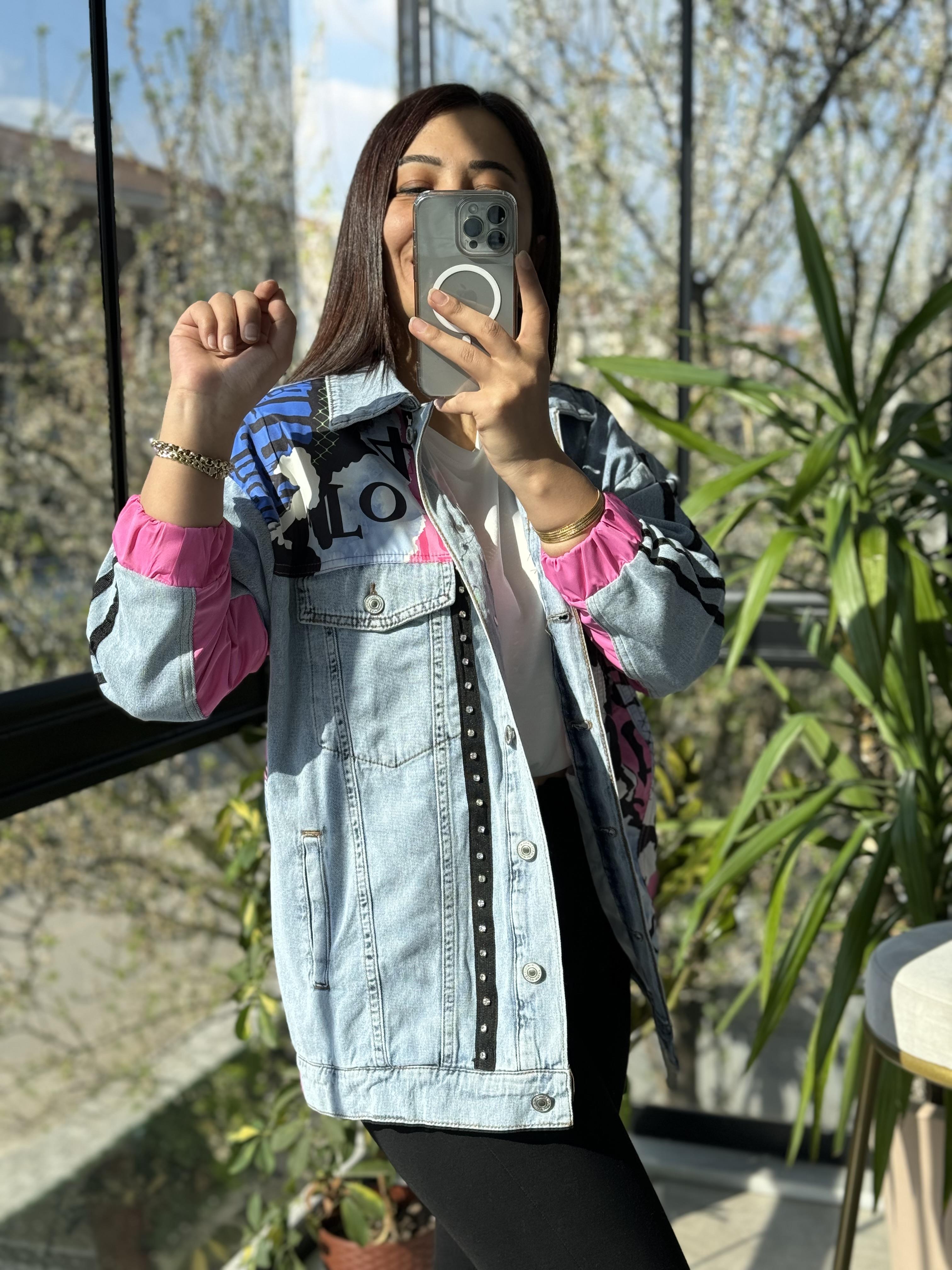 Gazete Baskı Taşlı Ceket Pembe