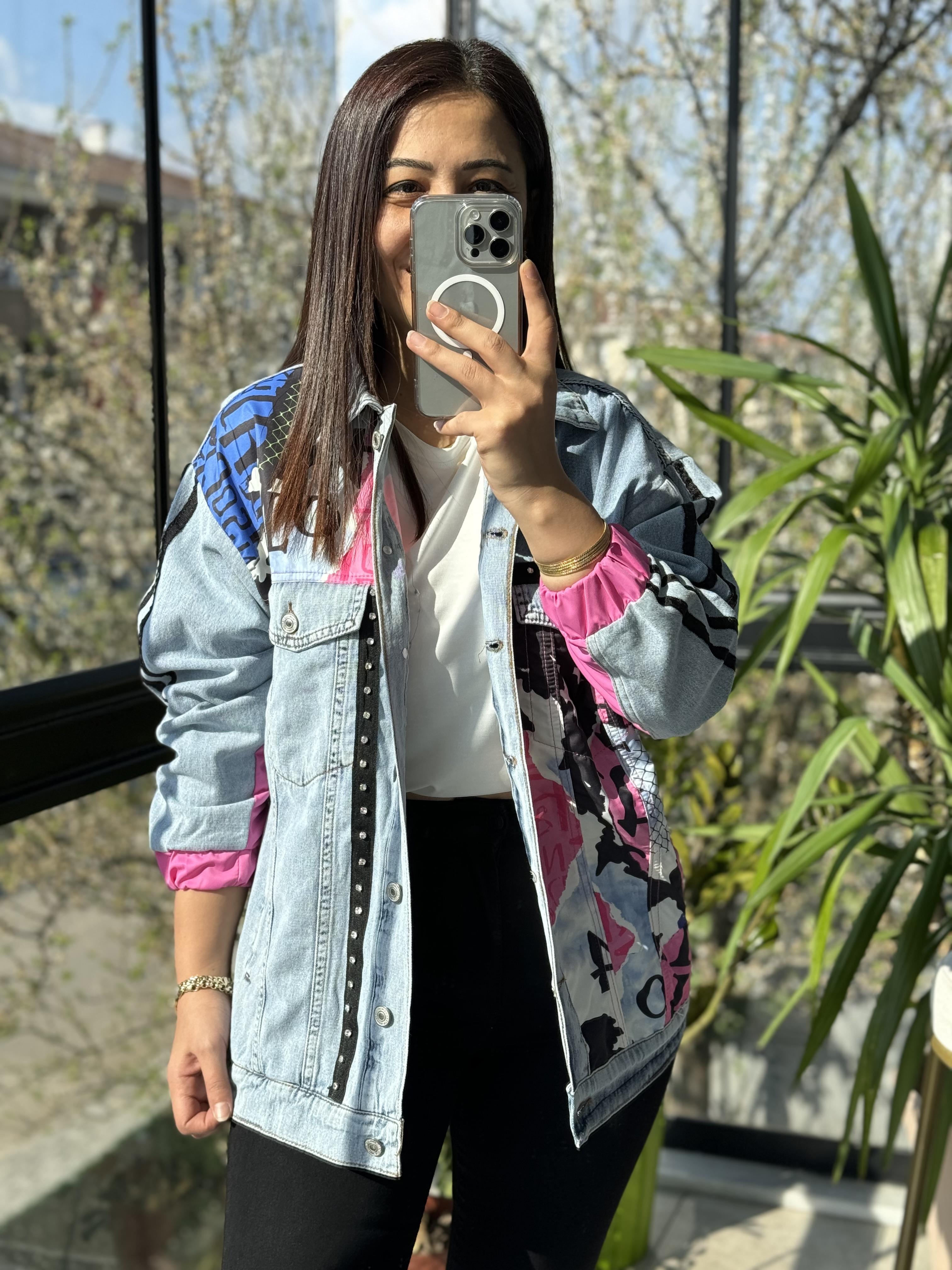 Gazete Baskı Taşlı Ceket Pembe