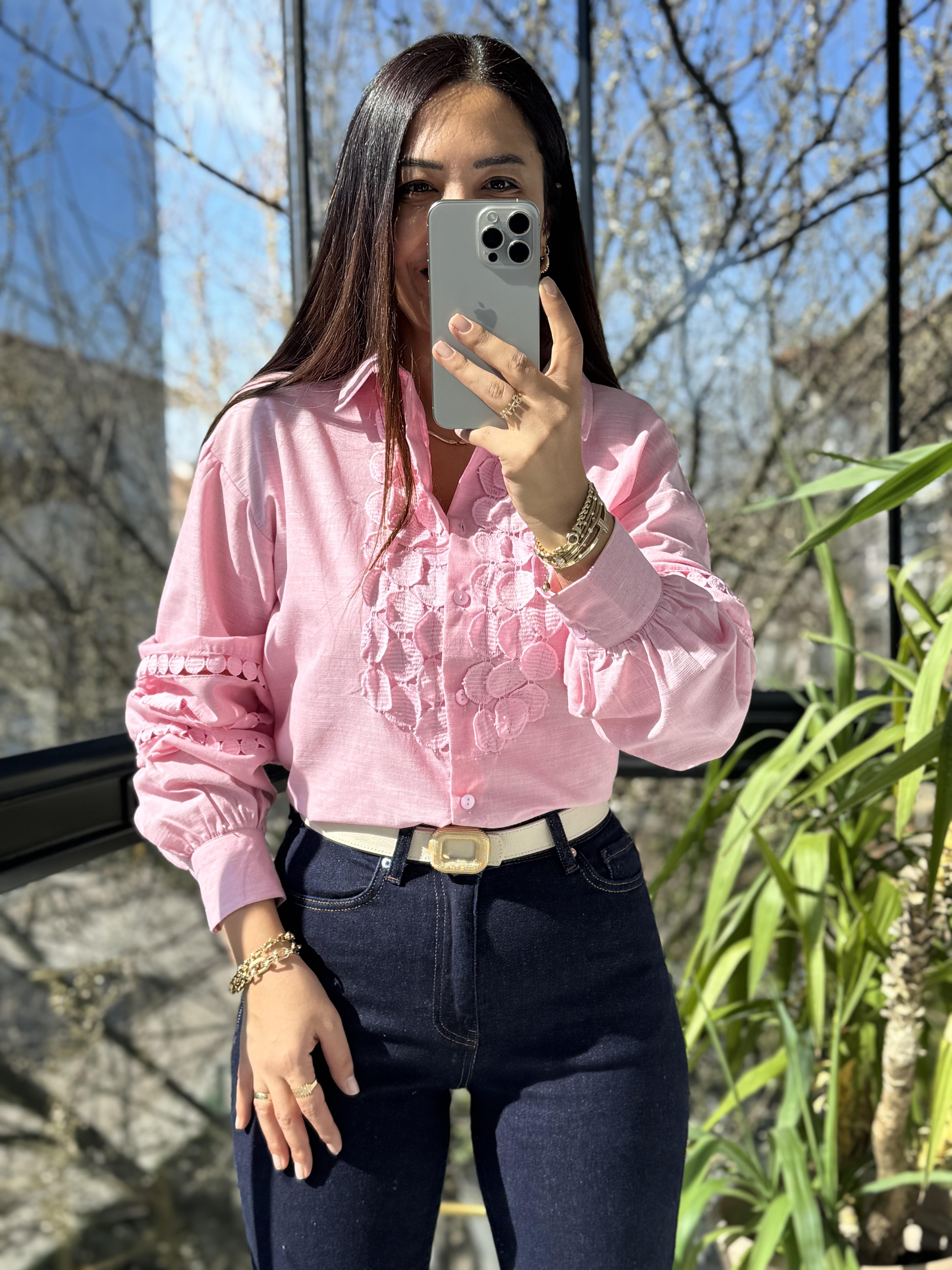 Göğüsü Kolları Yuvarlak Dantelli Gömlek Pembe