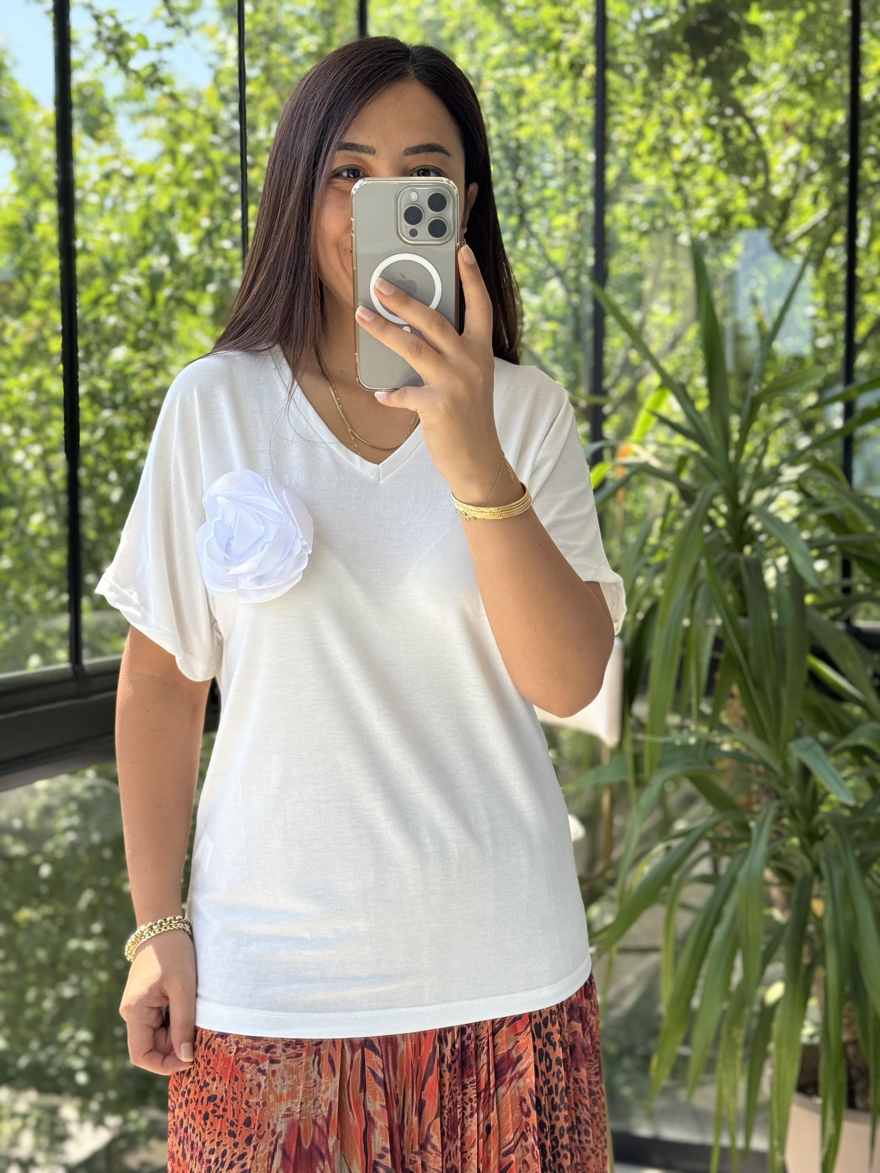 Güllü Tişört Ekru