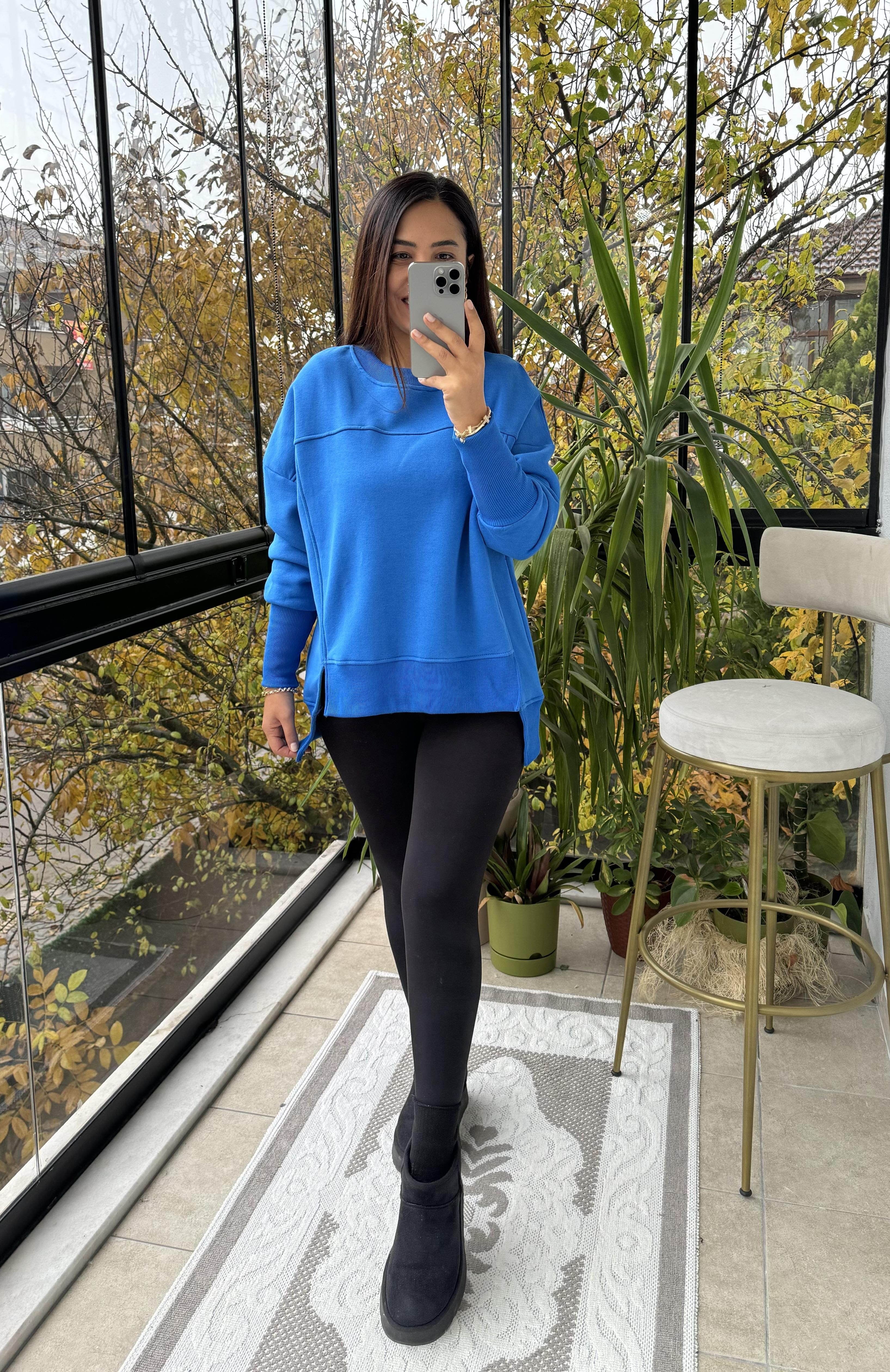 İki Önü Yırtmaçlı Sweatshirt Mavi