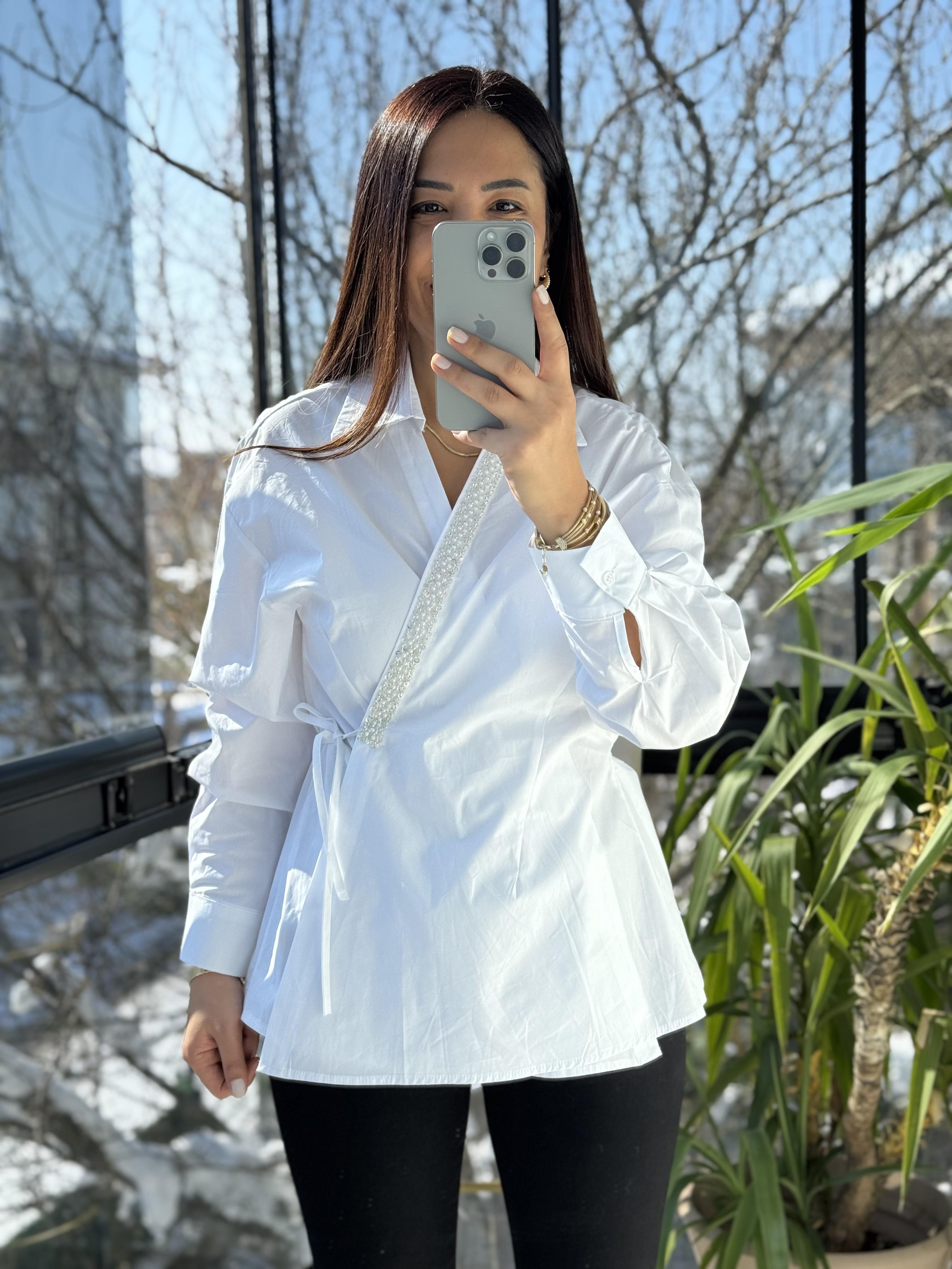 İnci Şeritli Taşlı Gömlek Beyaz