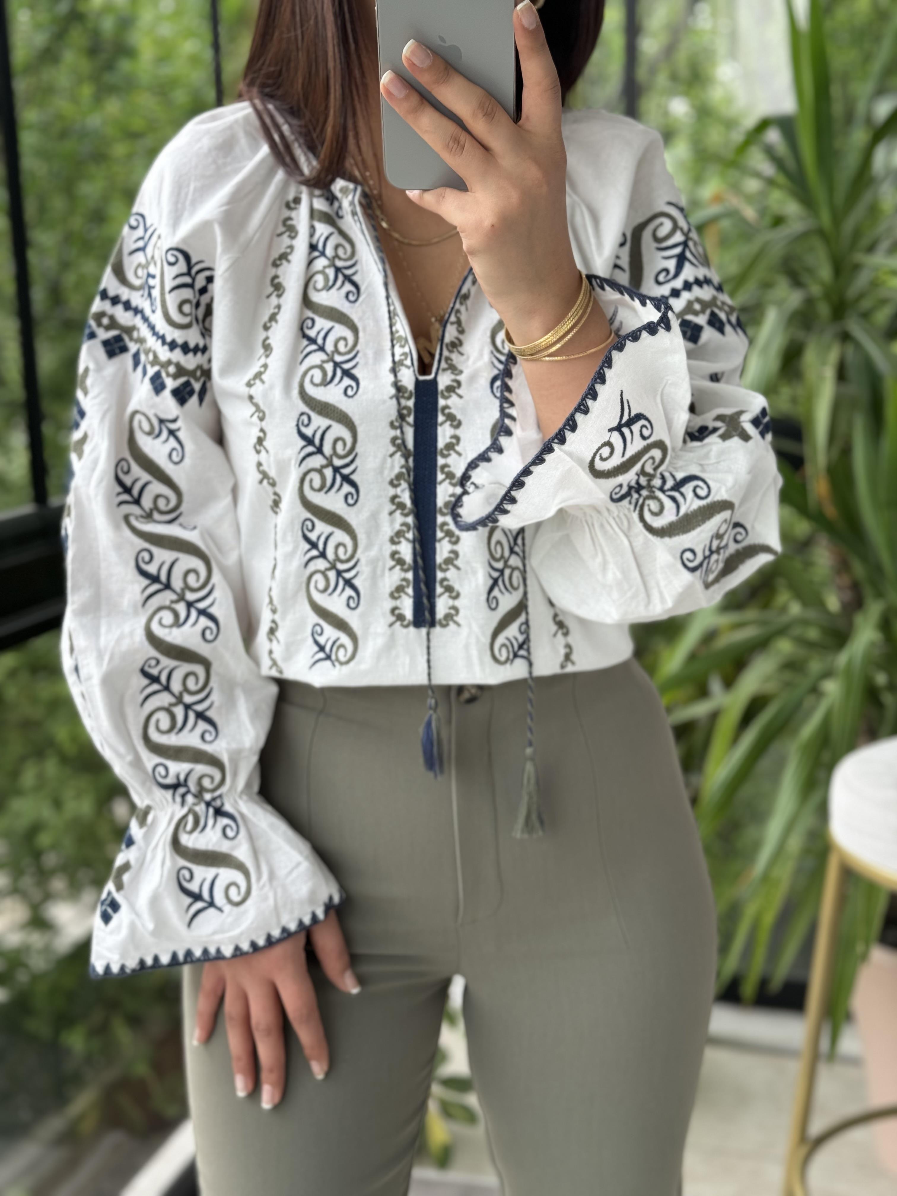 İşlemeli Nakışlı Gömlek Yeşil