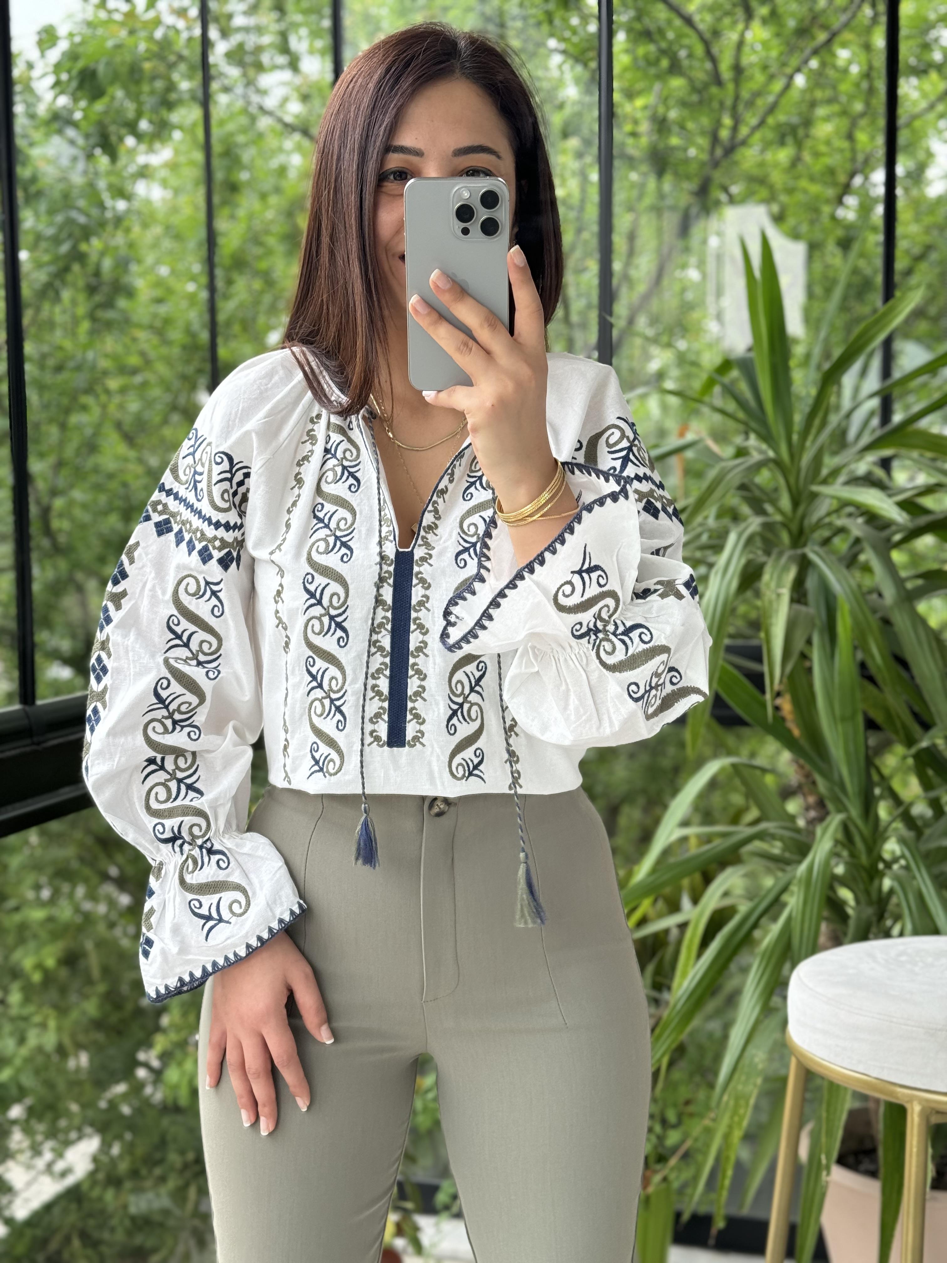 İşlemeli Nakışlı Gömlek Yeşil