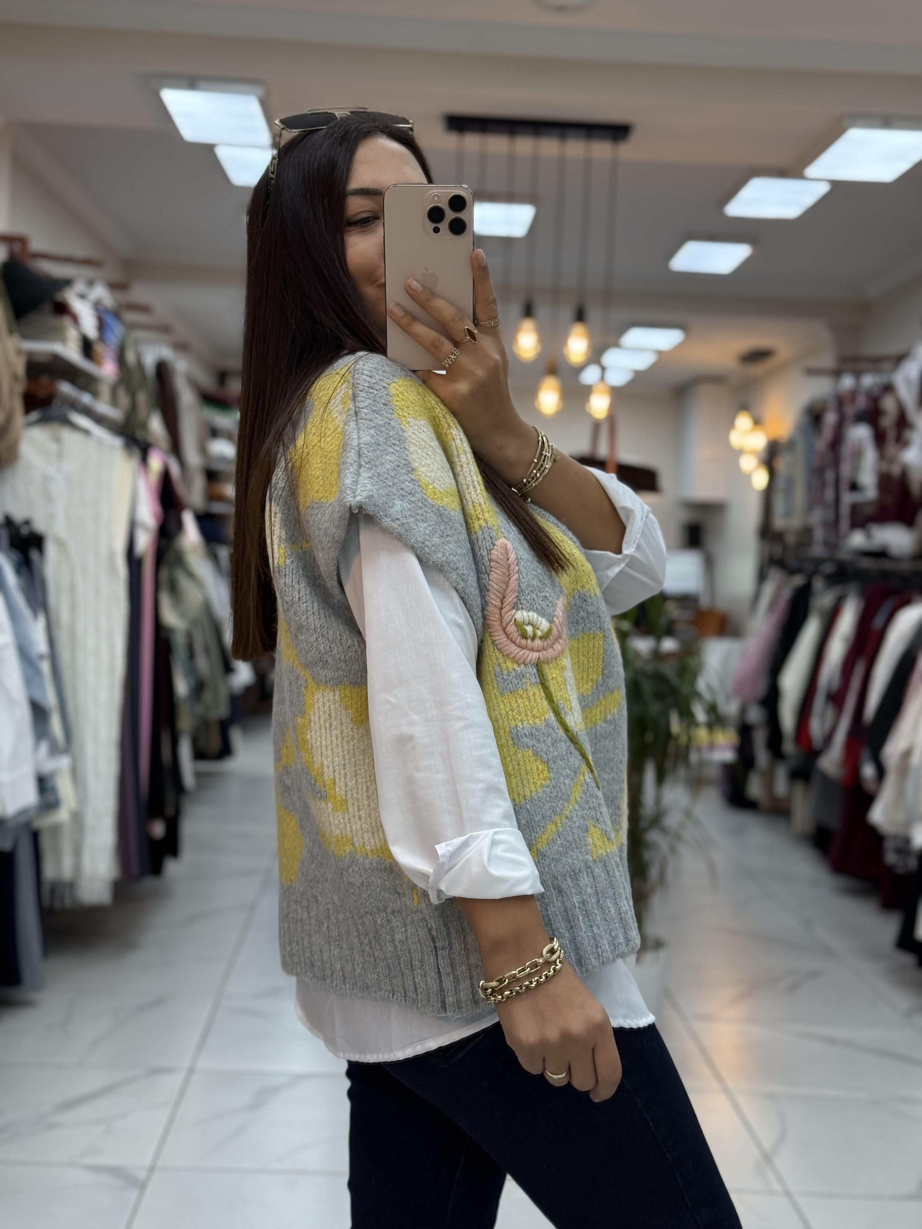 İşlemeli Tasarım Süveter Gri