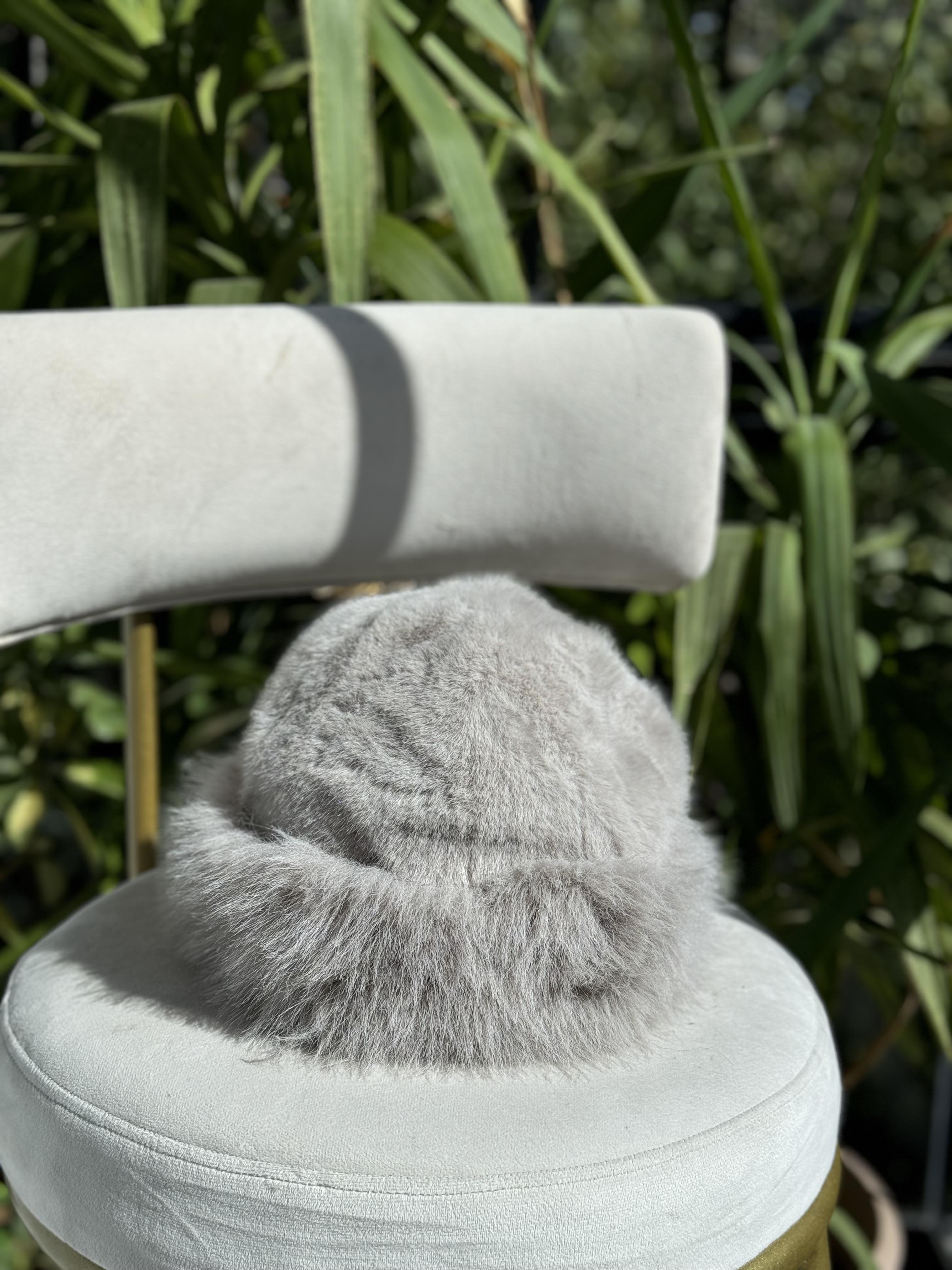 İthal Kürklü Şapka Gri