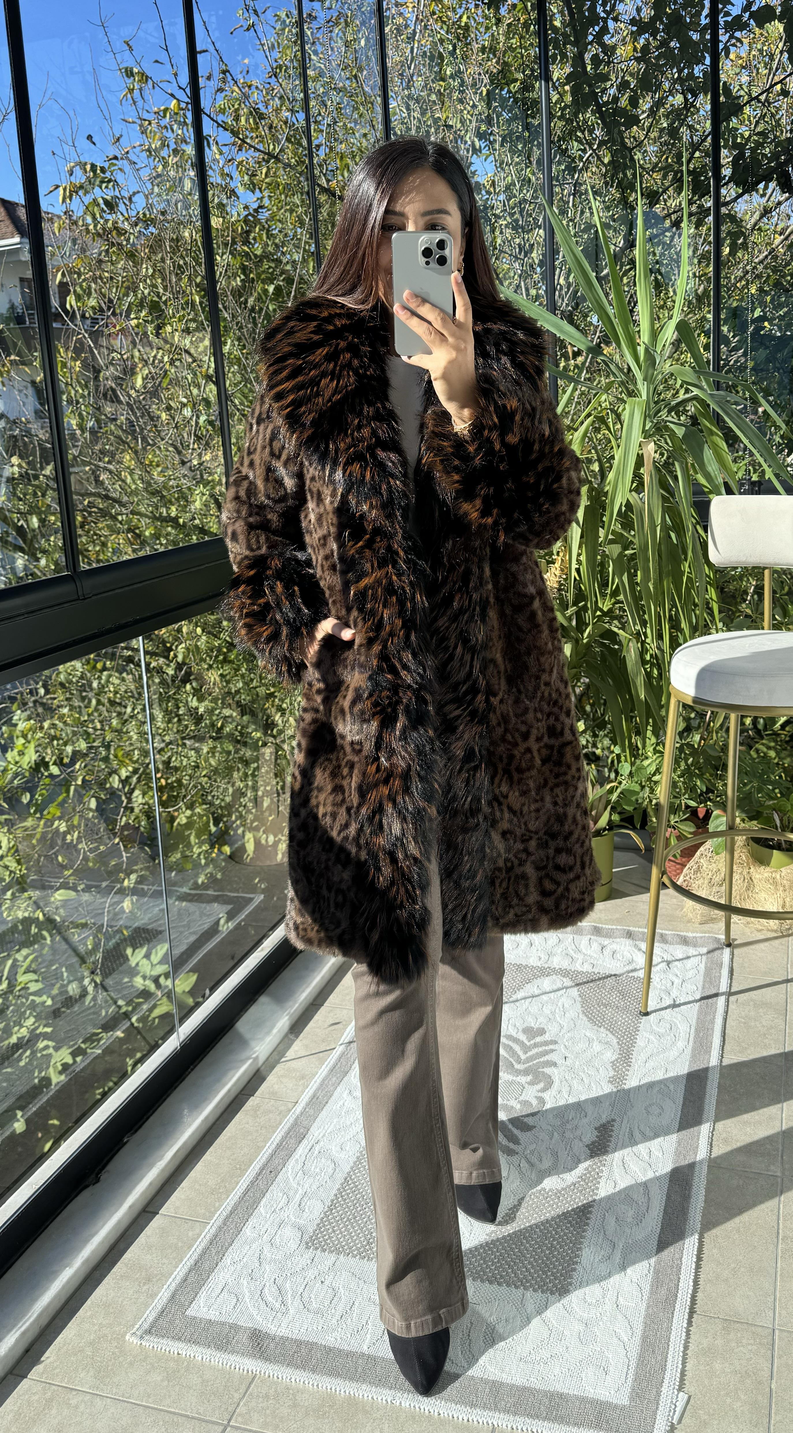 İthal Leoparlı Kürk Kaban 