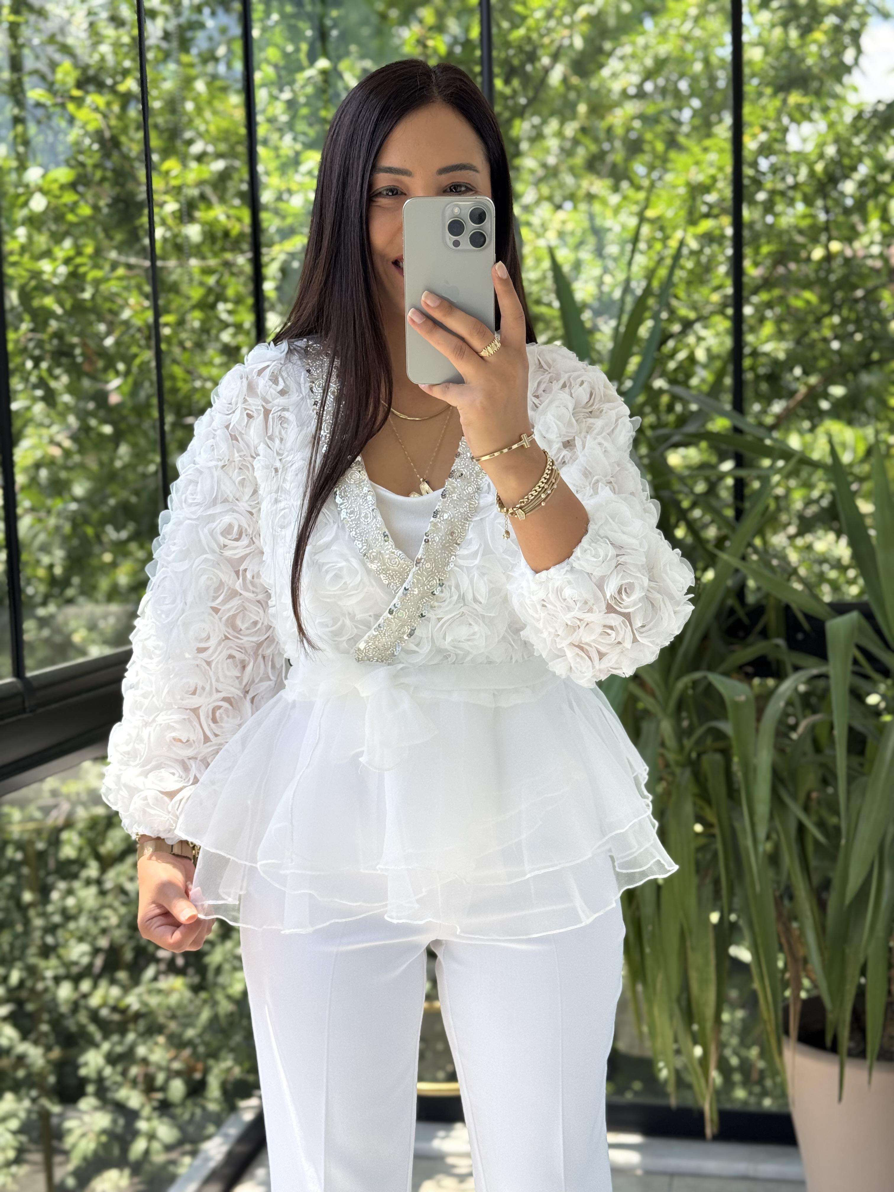 İthal Lüx Gül Detaylı Bluz Beyaz