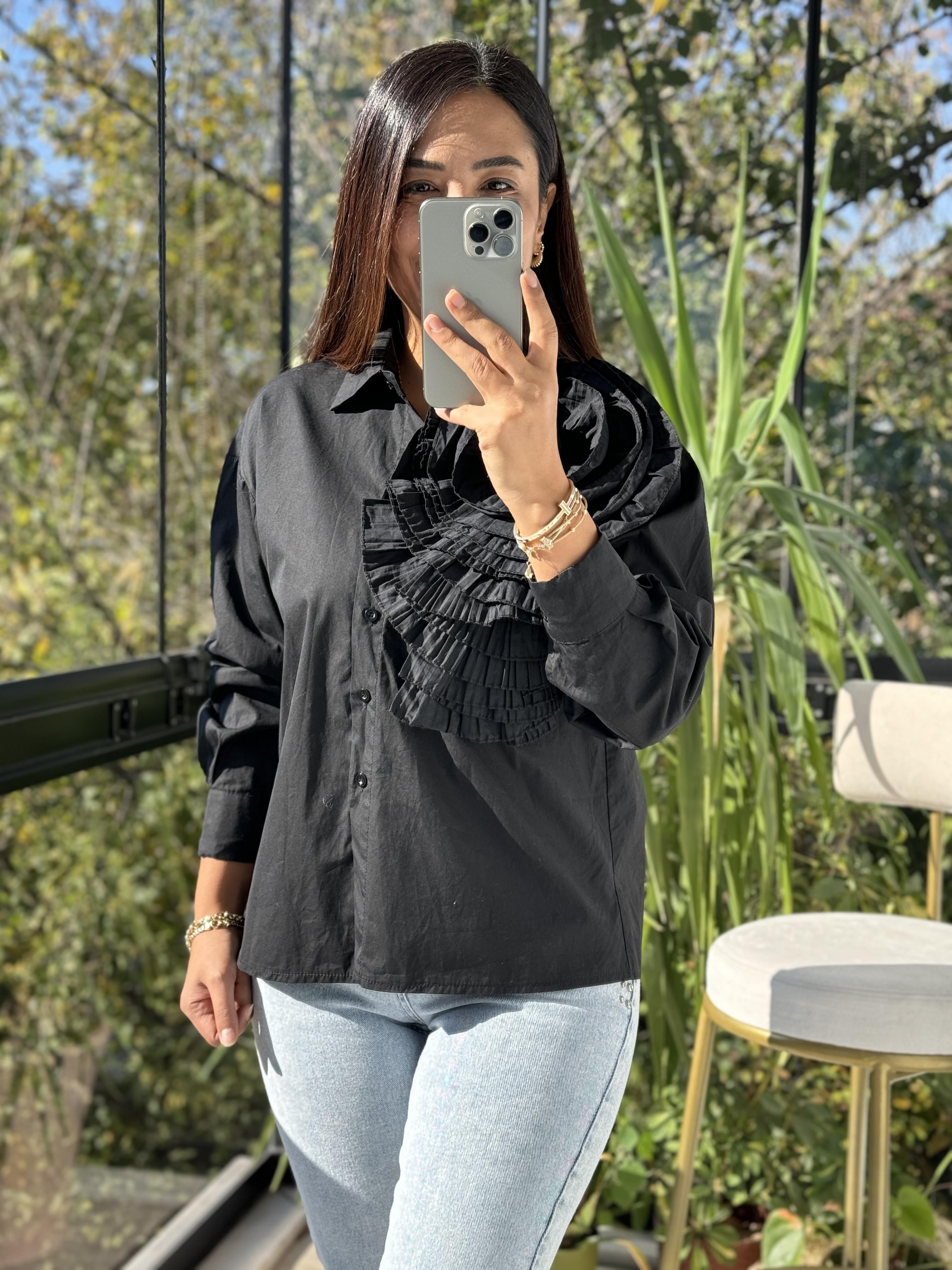 İthal Omzu Gül Katlı Gömlek Siyah