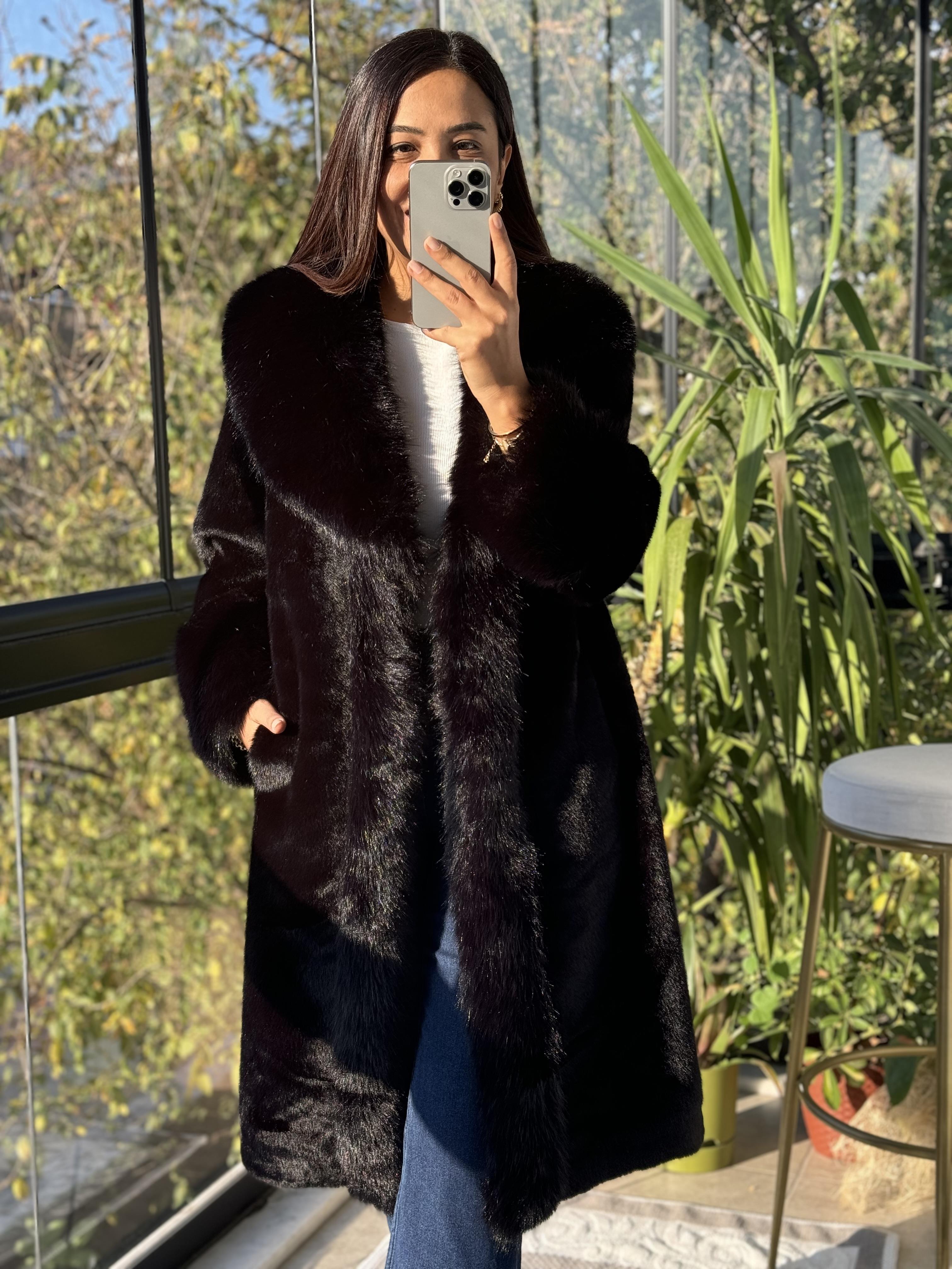 İthal Yakalı Uzun Kaban Siyah