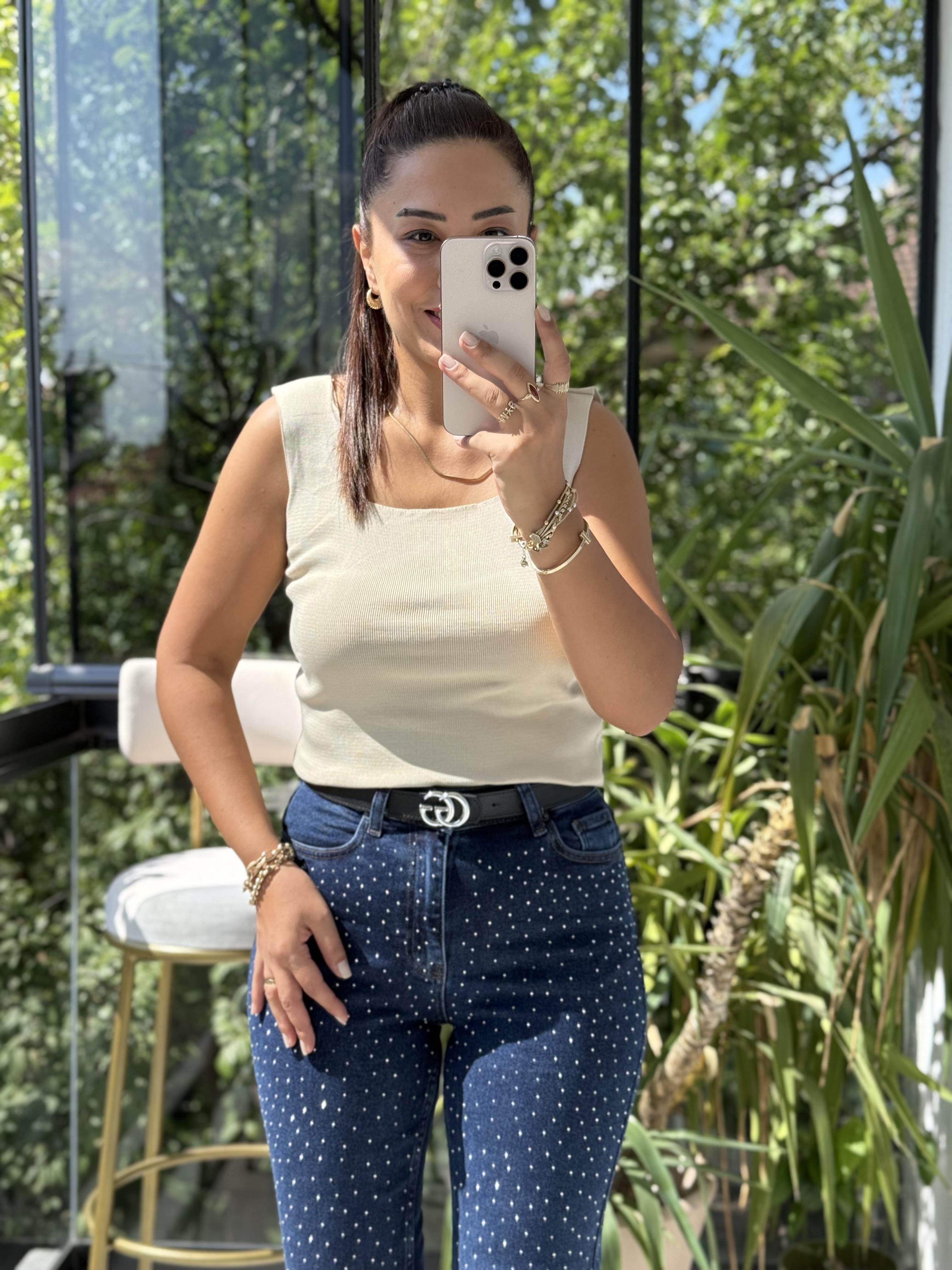 Kare Yaka Atlet Taş