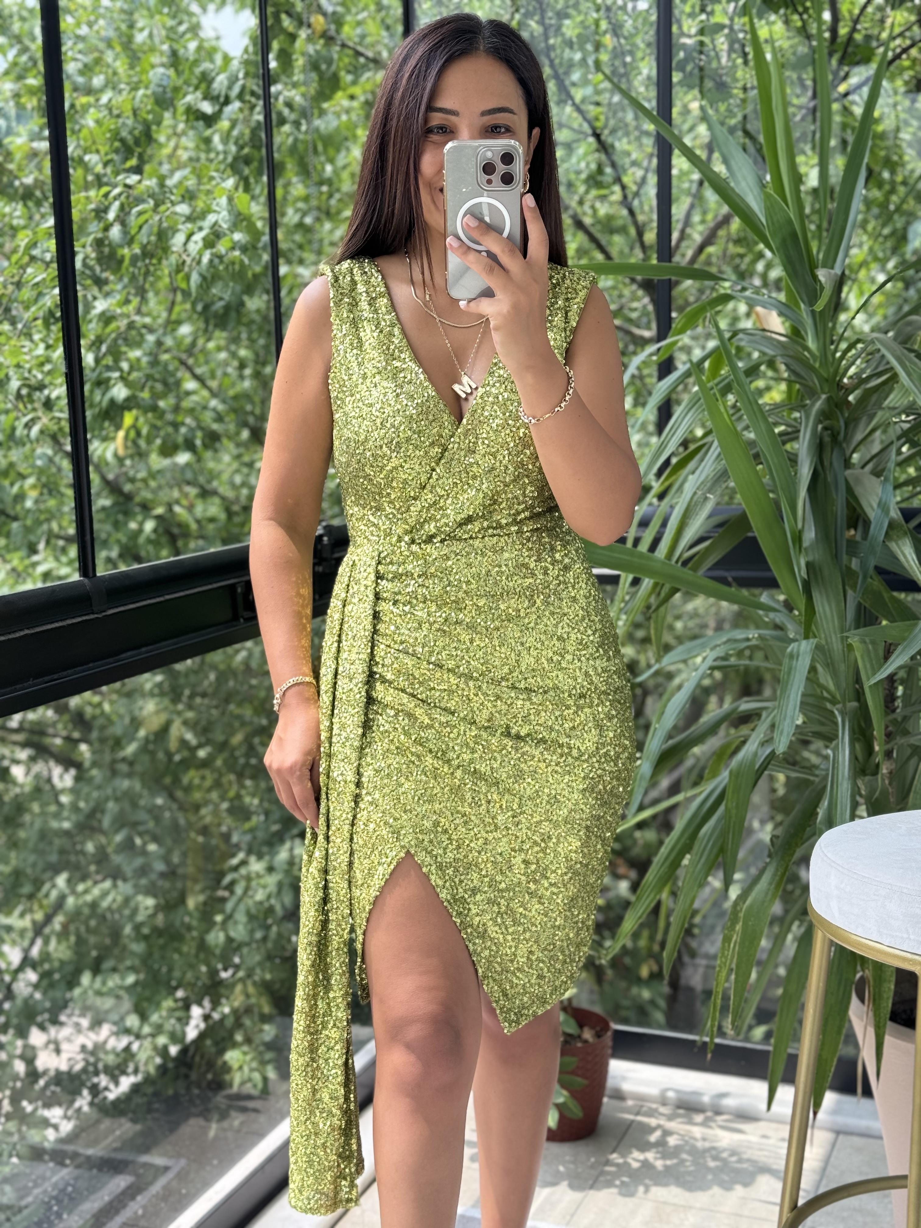 Kolsuz Yırtmaçlı Pul Elbise Yeşil