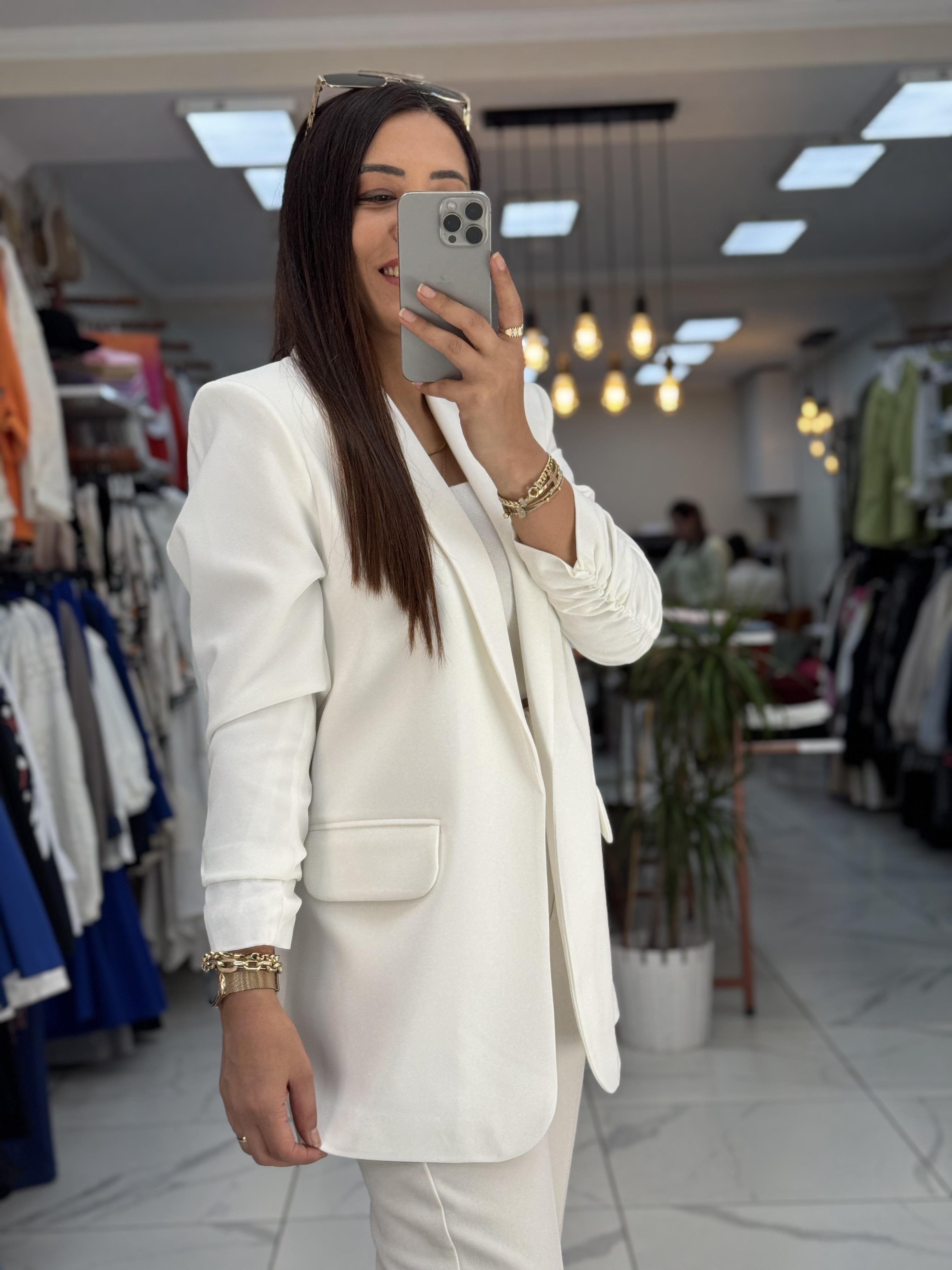 Kolu Büzgülü Blazer Ceket Beyaz