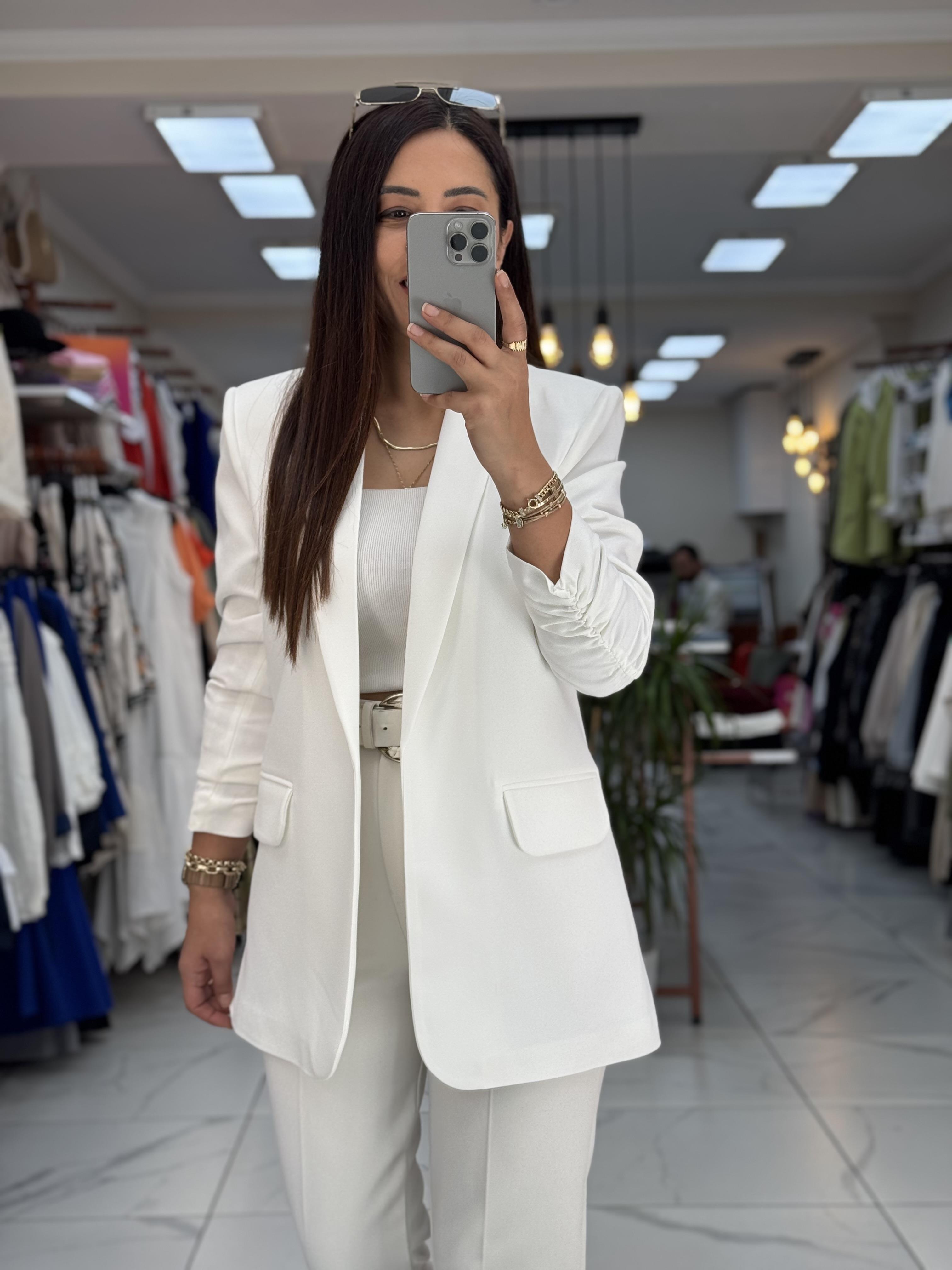 Kolu Büzgülü Blazer Ceket Beyaz
