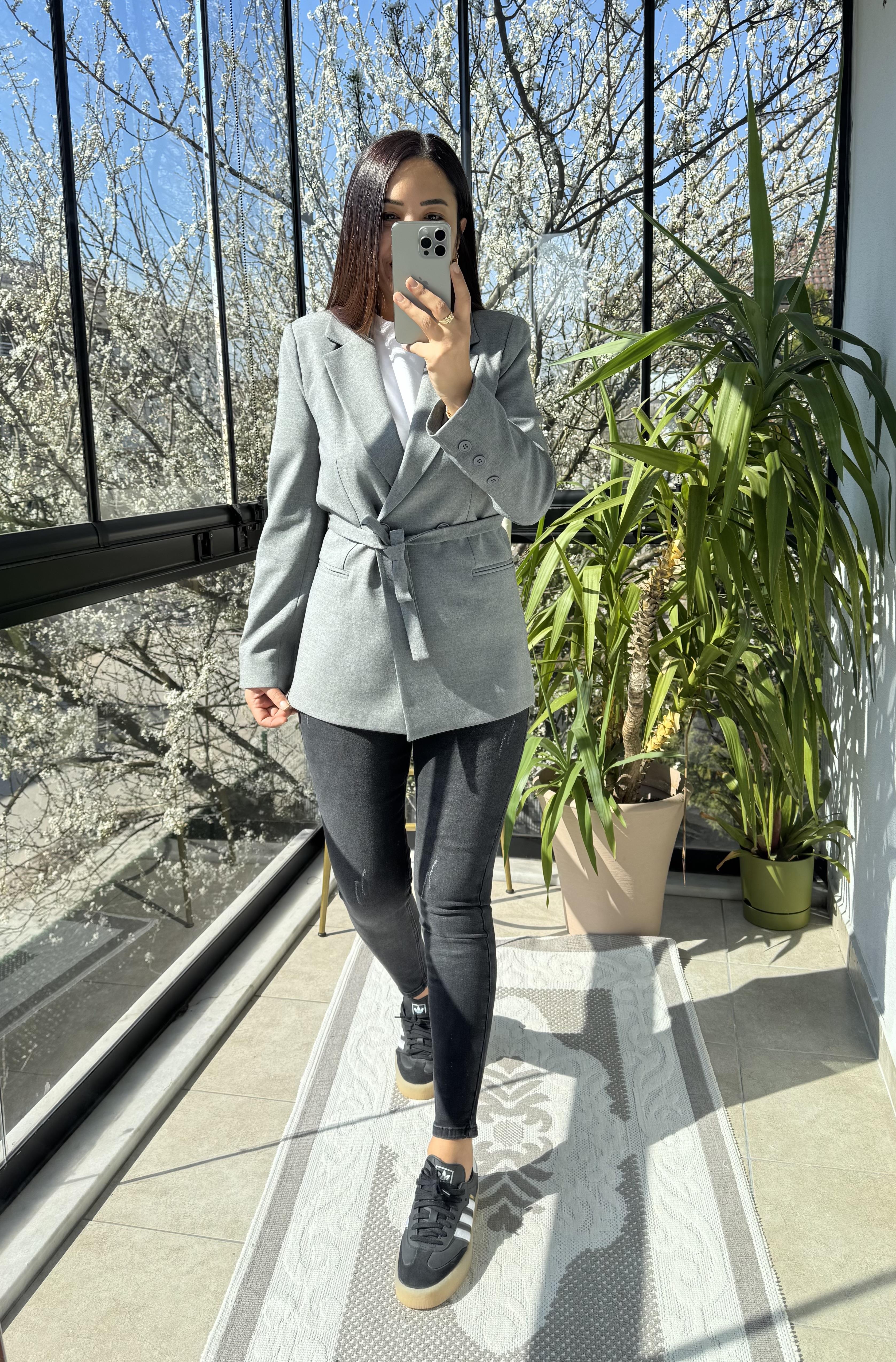 Kuşaklı İki Düğme Blazer Ceket Gri