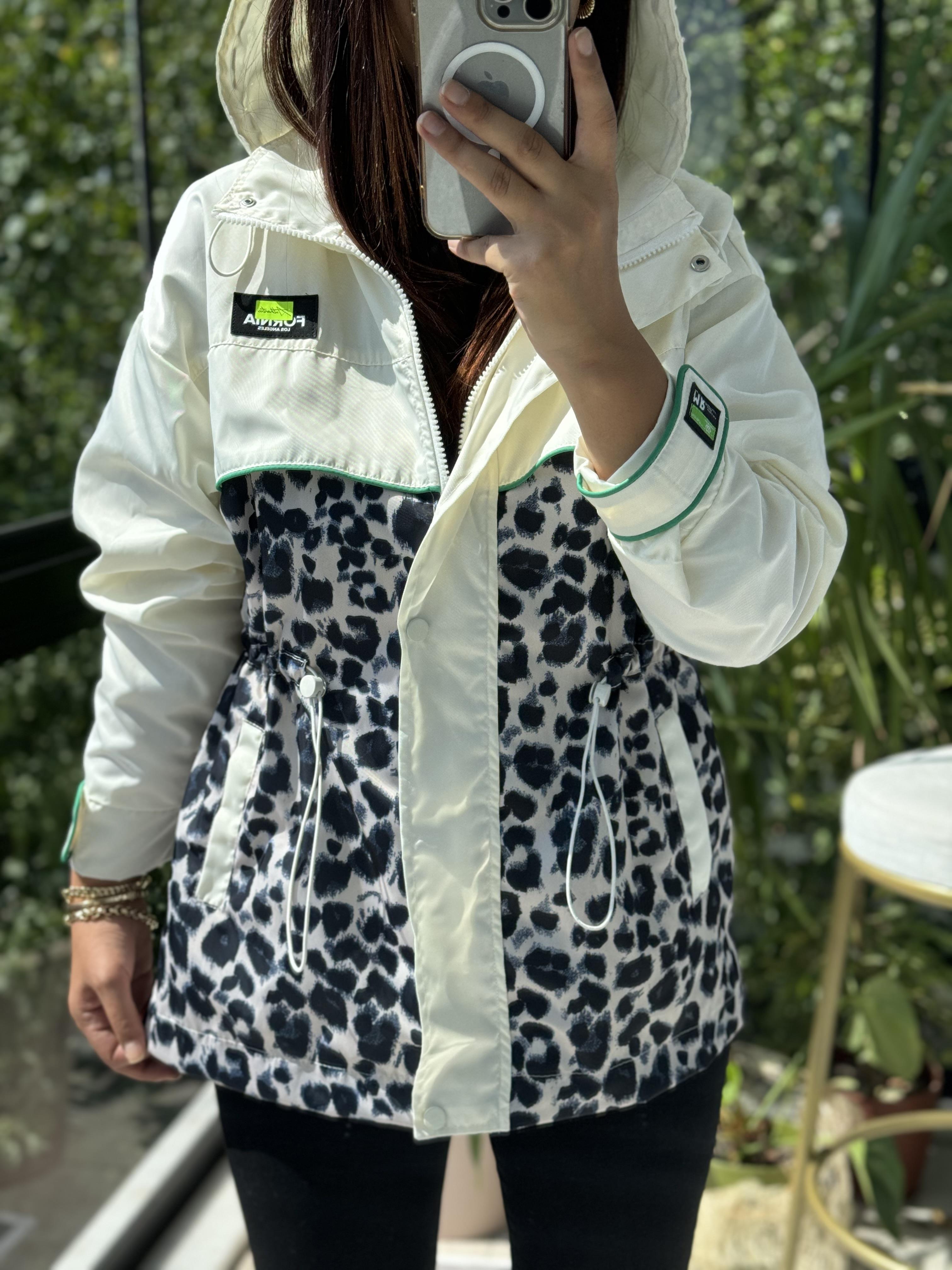 Leopar Yağmurluk Krem