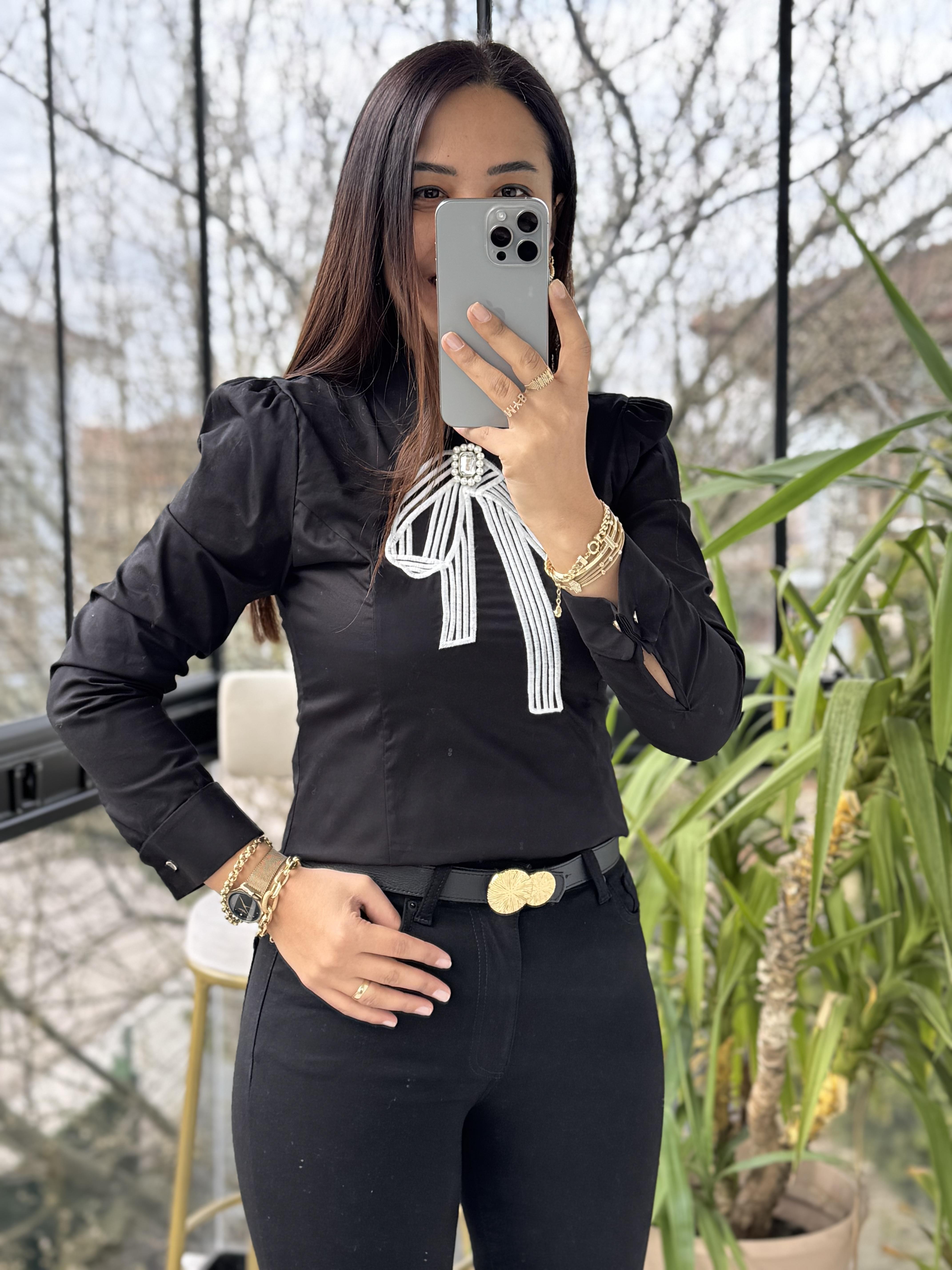 Önü Nakışlı Arkası Fermuarlı Gömlek Siyah