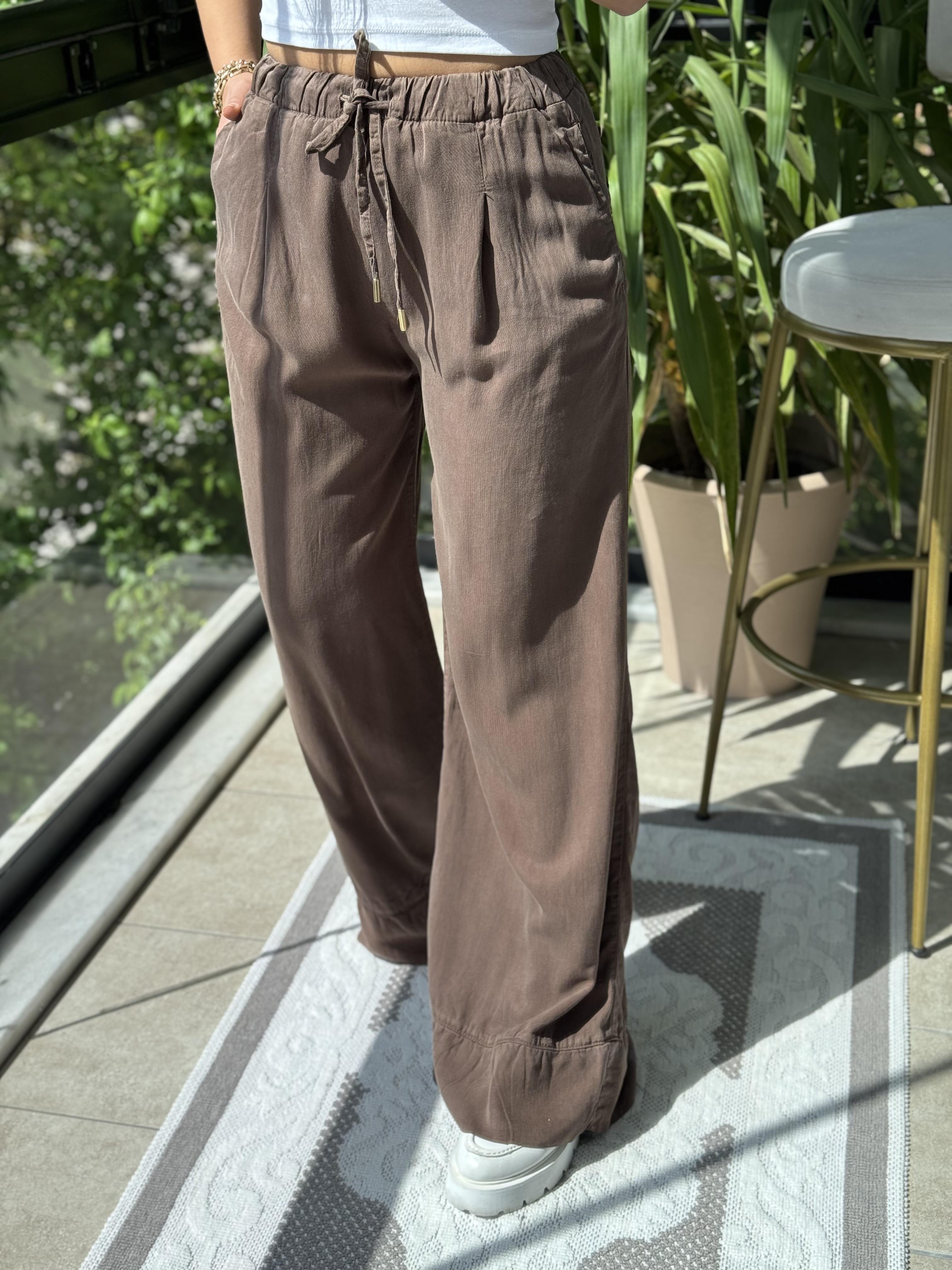 Paça Detaylı Lastikli Tensel Pantolon Kahve