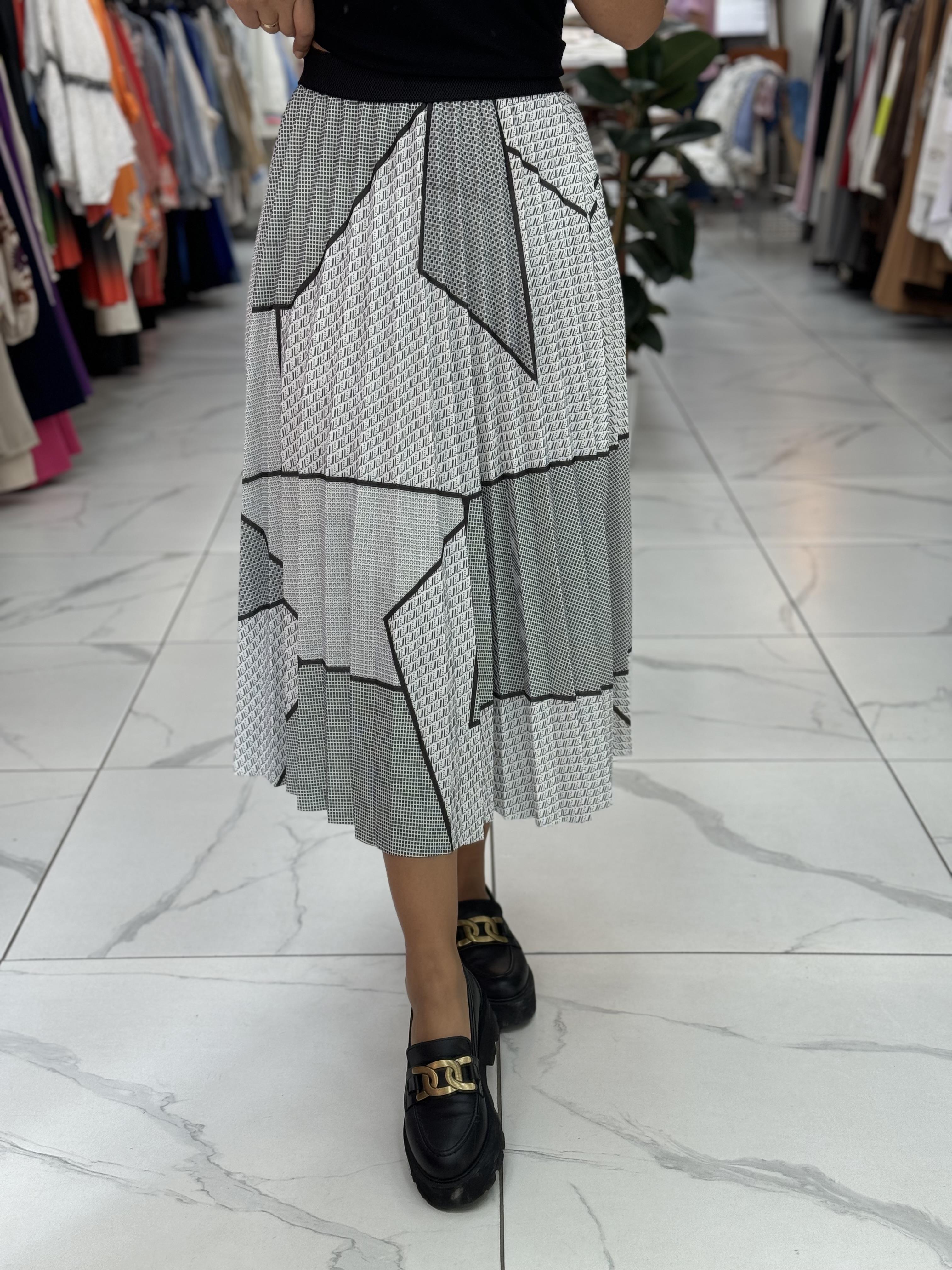 Pileli Desenli Etek Gri