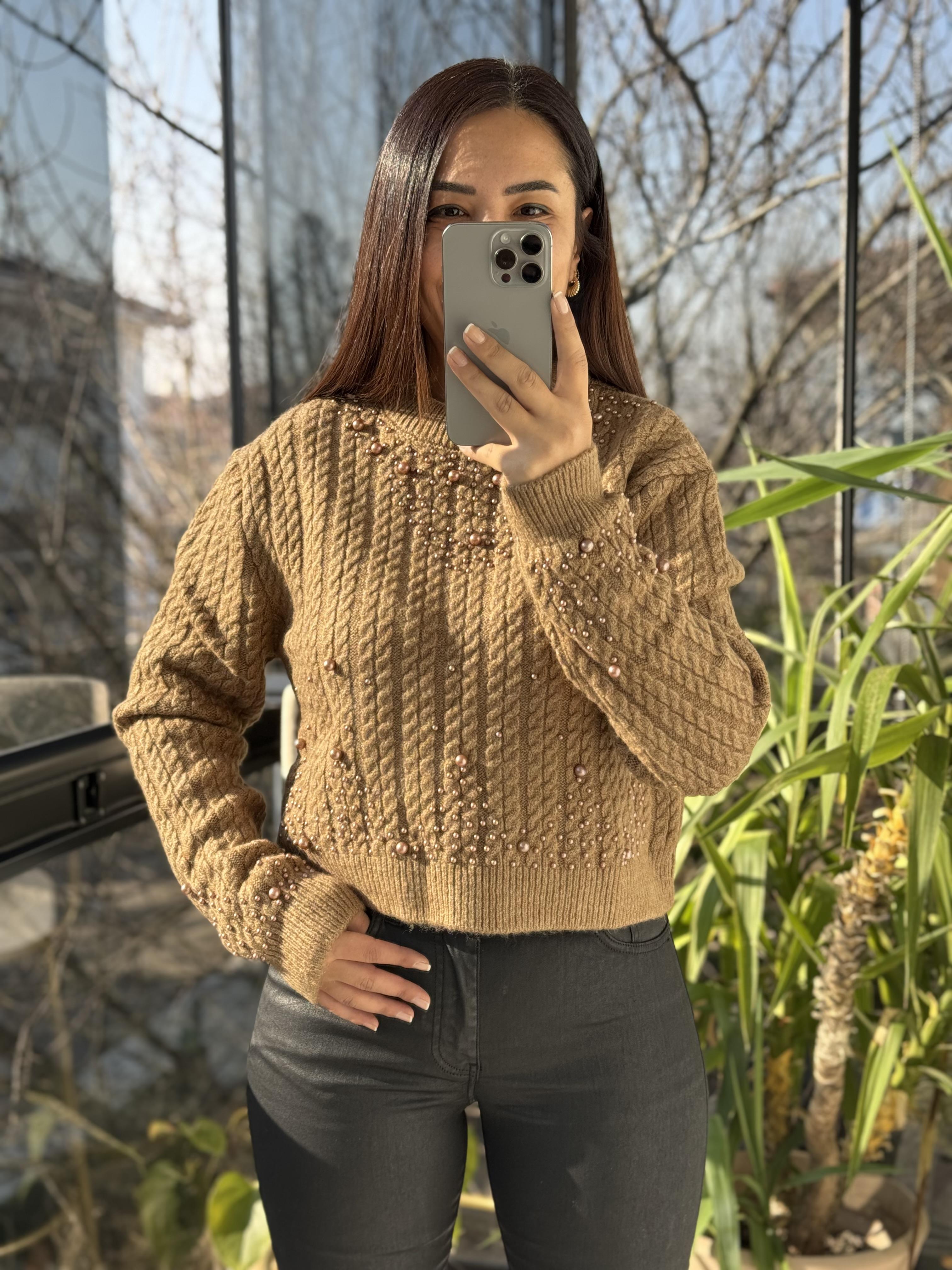 Saçlı İnci Çakma Kazak Camel