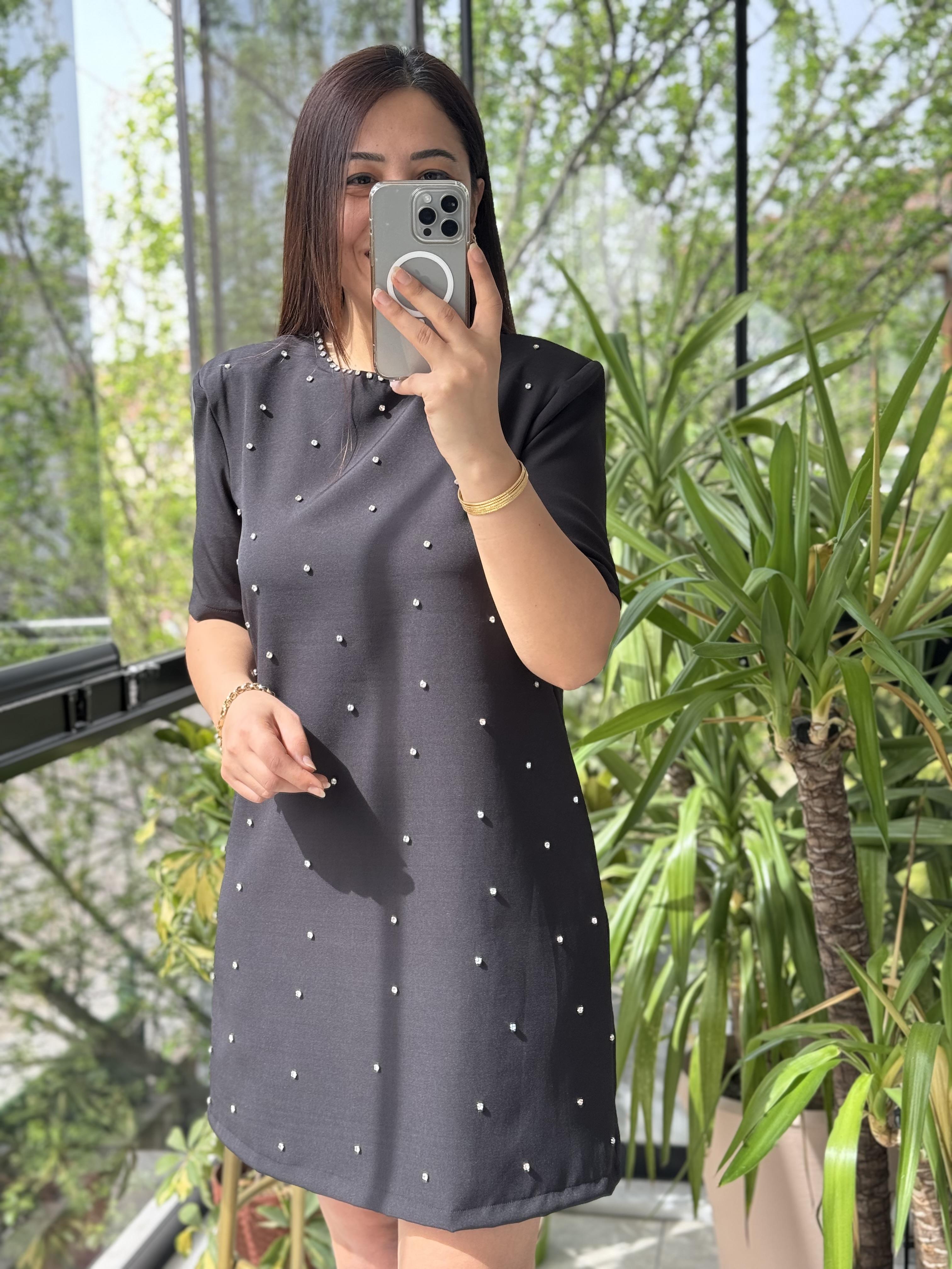 Taşlı Kısa Elbise Siyah