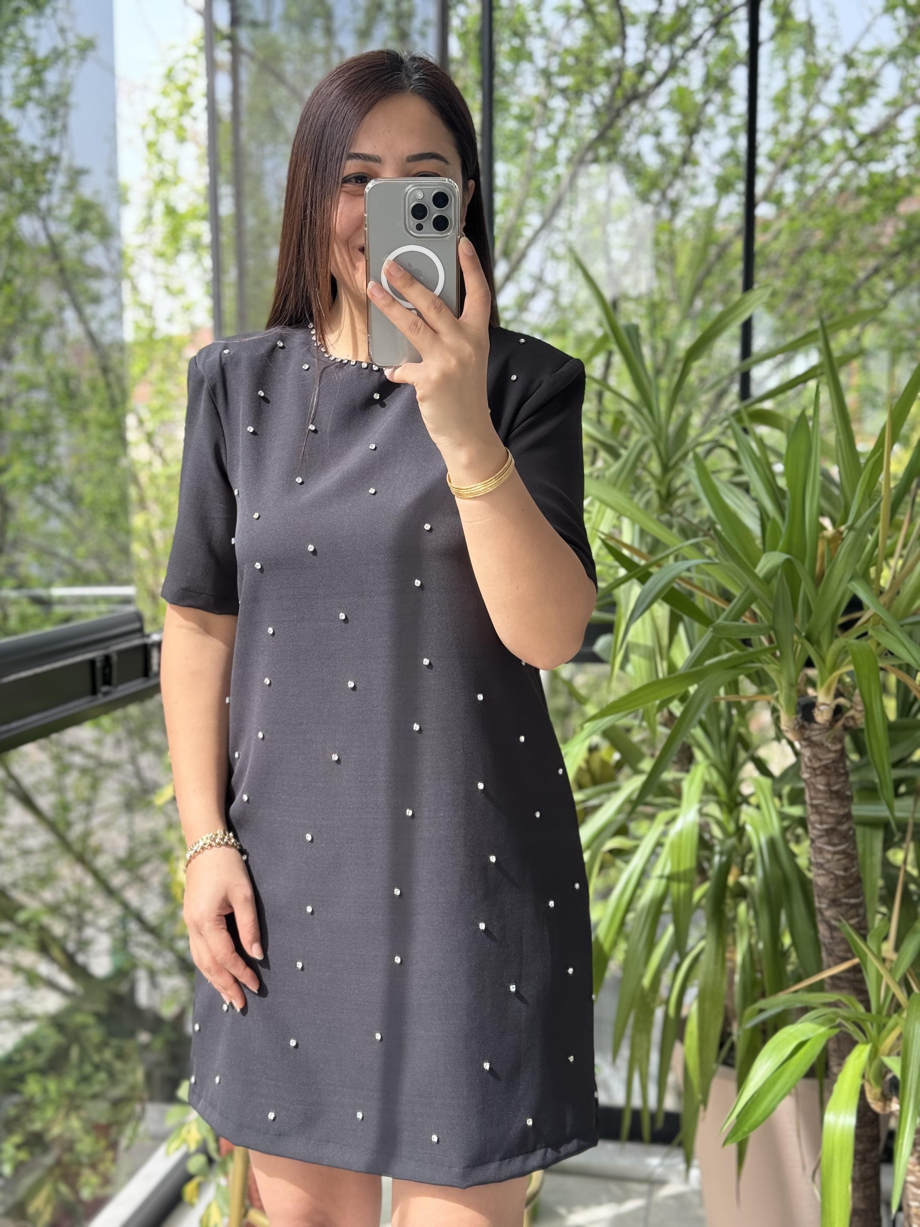 Taşlı Kısa Elbise Siyah