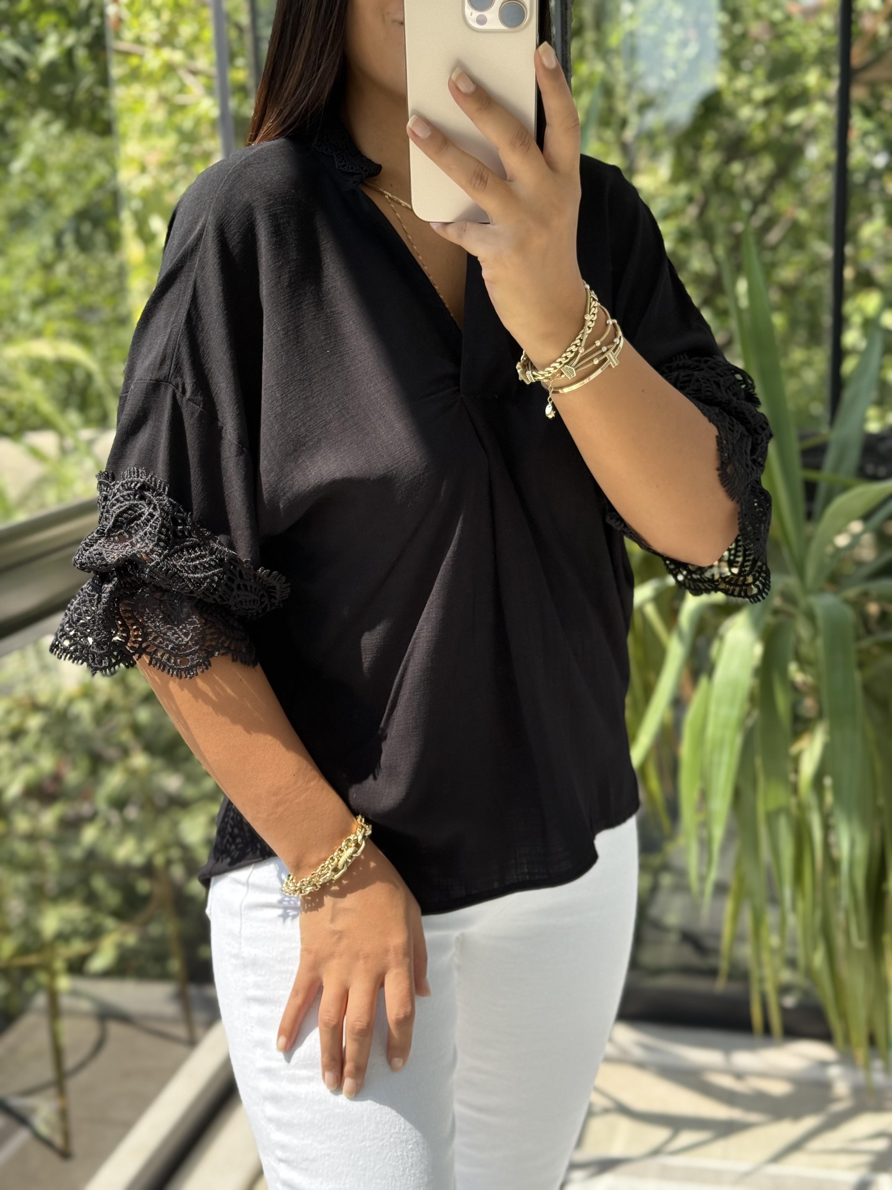 V Yaka Kol Detaylı Bluz Siyah