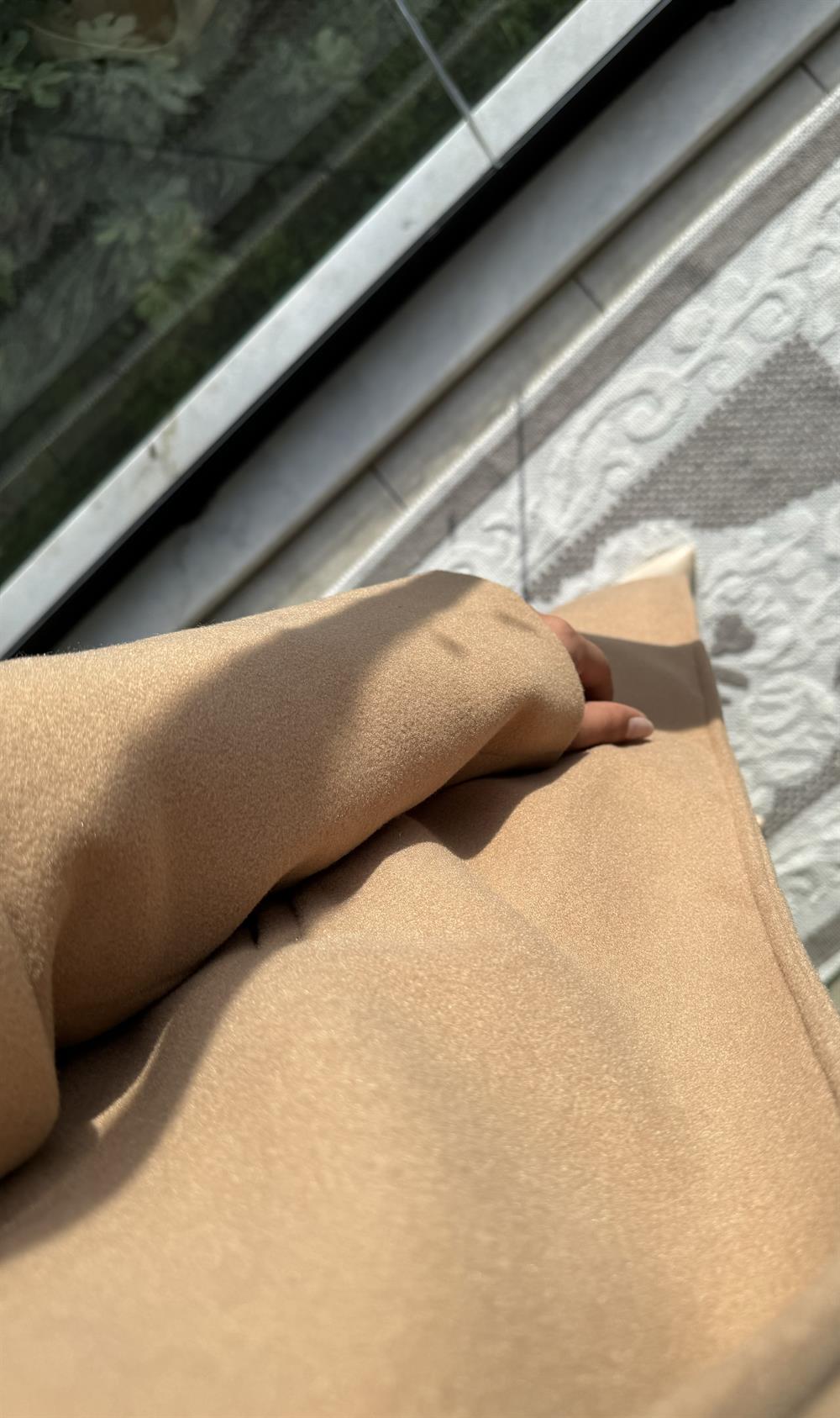  Bornoz Model Keçe Kaban Kahve