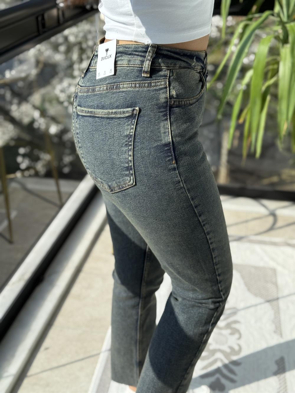 Premium Kalite Kesik Paça Jean Yeşil Yıkama