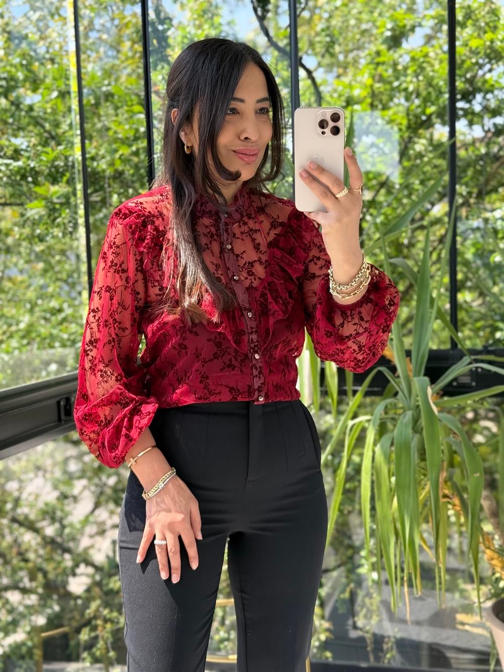 Kabartmalı Fırfırlı Tül Bluz Gömlek Bordo