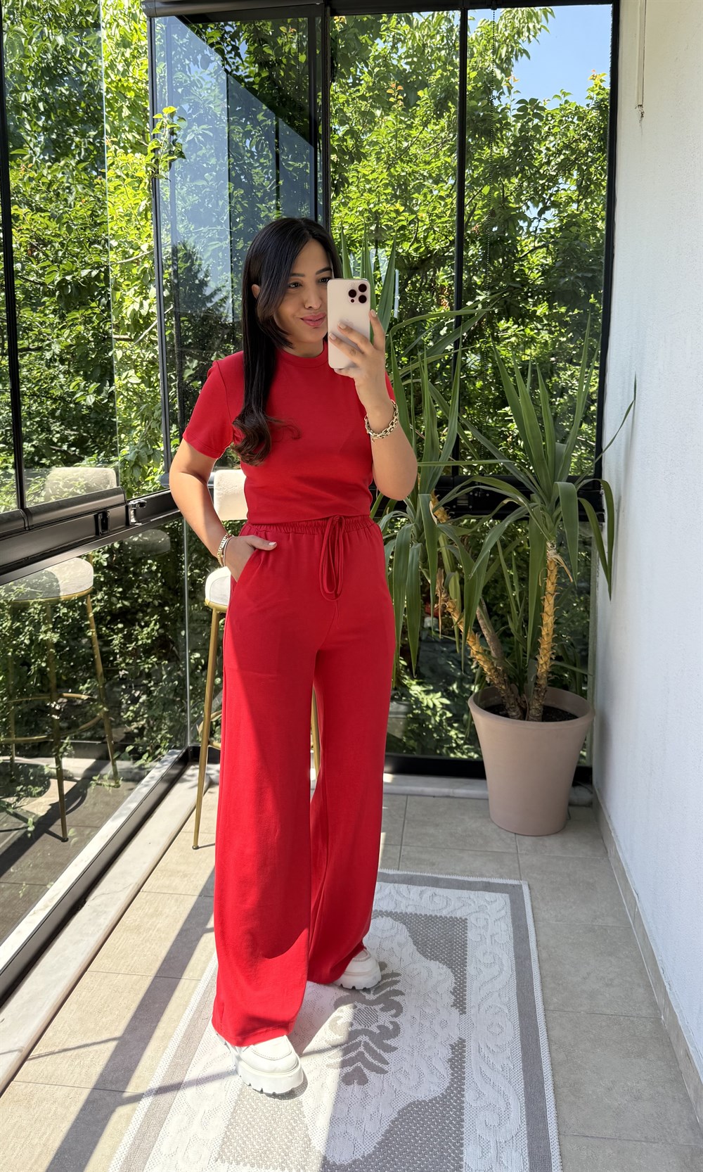 Bisiklet Yaka Crop Tişört Kırmızı