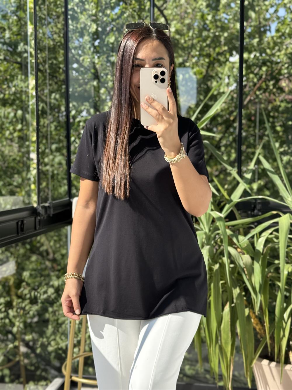 Yanları Yırtmaçlı Tişört Siyah