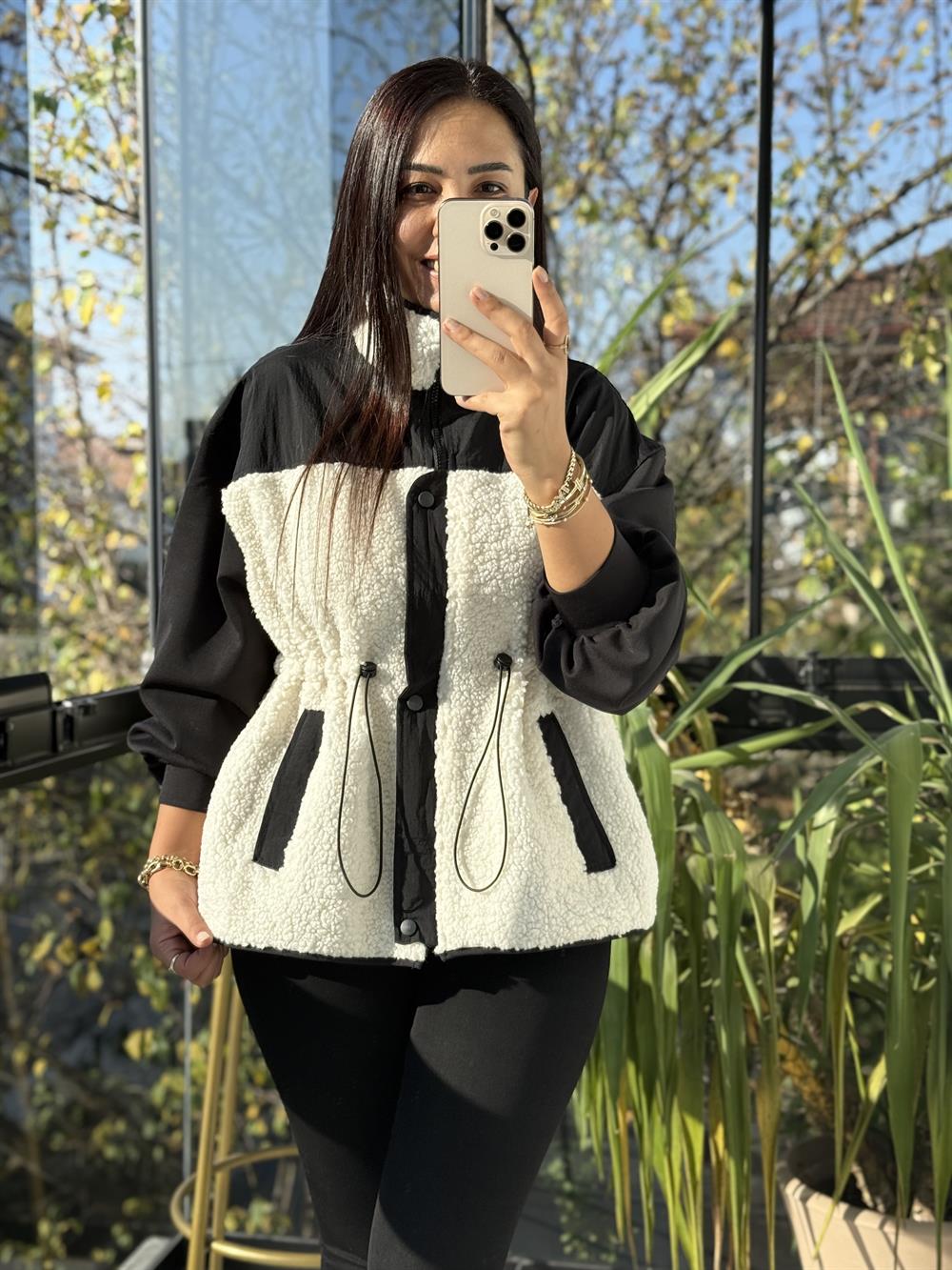 Pelüş Garnili Mont Siyah