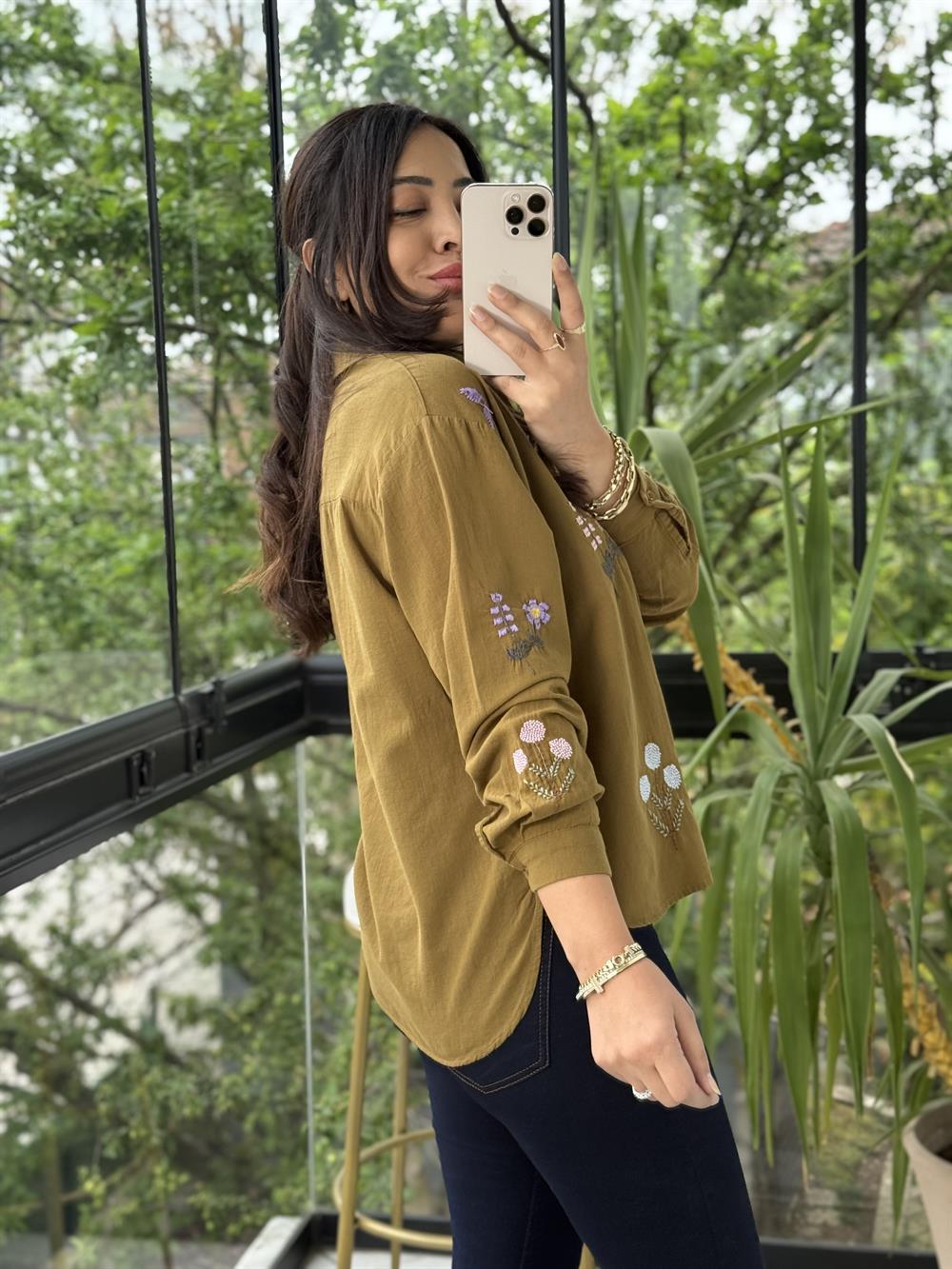 Bahar Nakışlı Gömlek Tütün