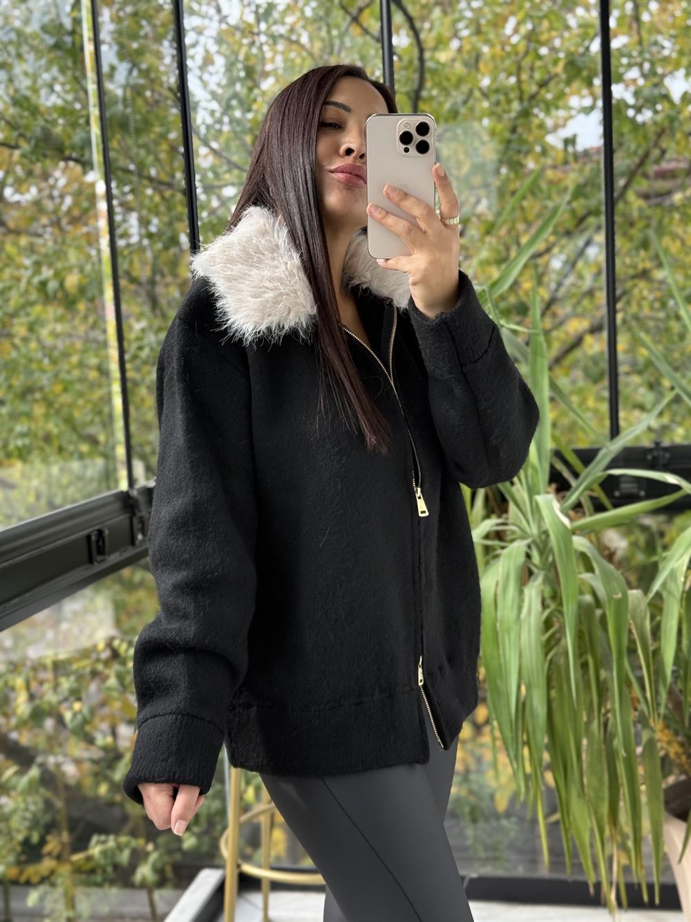 Kürk Yakalı Şardonlu Hırka Siyah